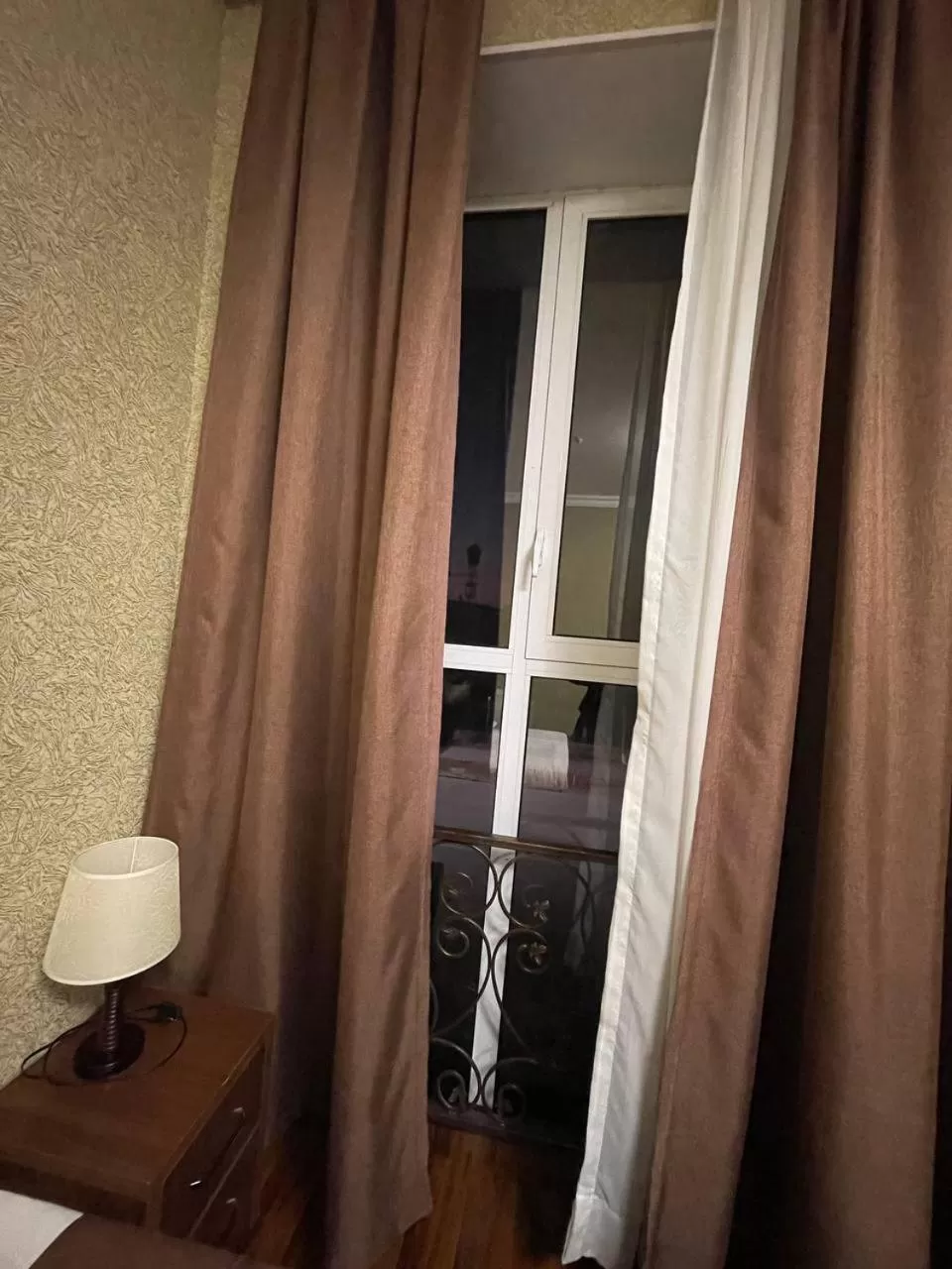 View (from property/room), Bathroom in Hotel Vardonze