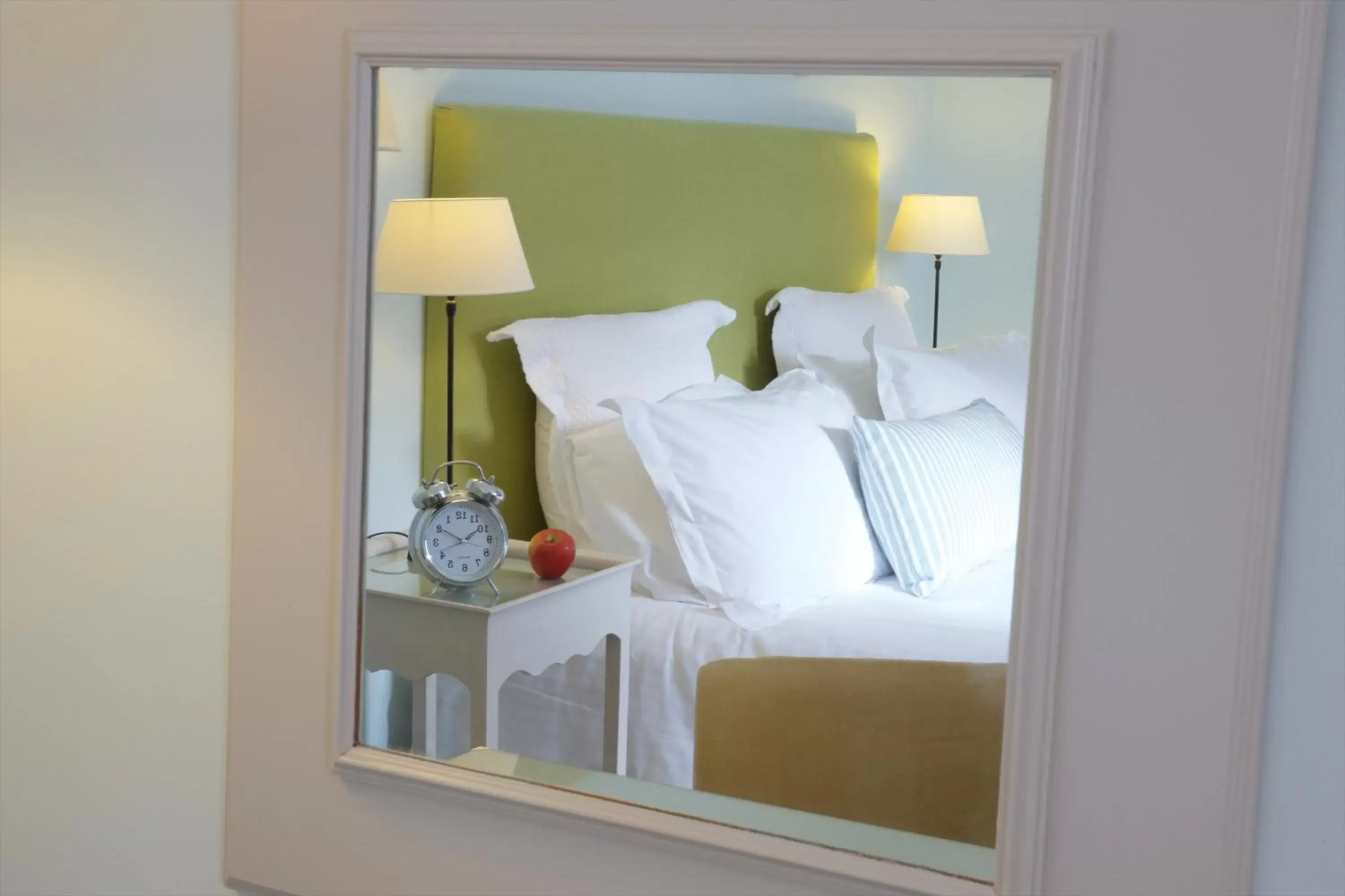 Deluxe Double Room with Balcony in Lugger Hotel ‘A Bespoke Hotel’ Deluxe Double Room with Balcony in Lugger Hotel ‘A Bespoke Hotel’