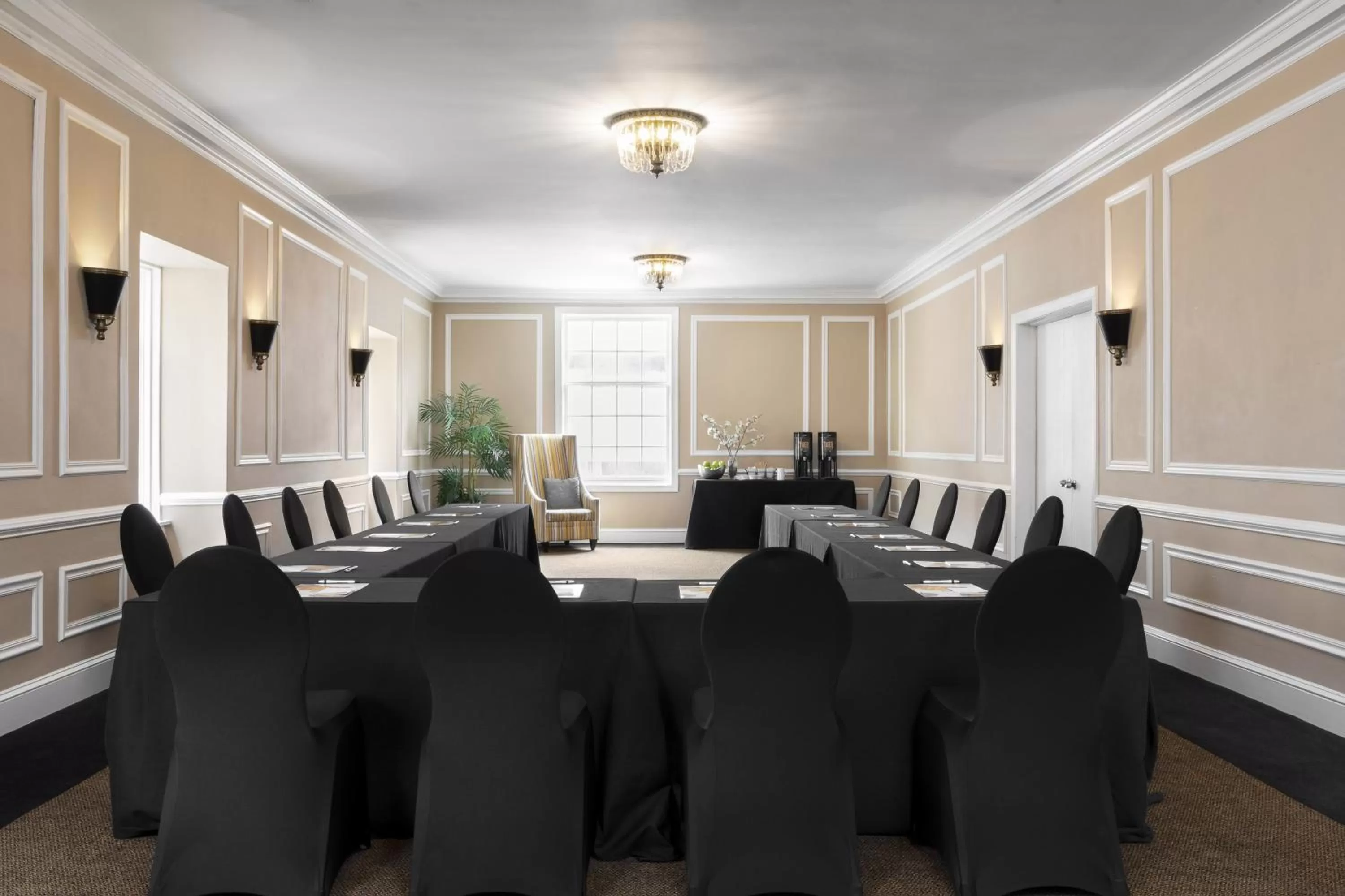 Meeting/conference room in voco The Tiger Hotel, Columbia, MO by IHG