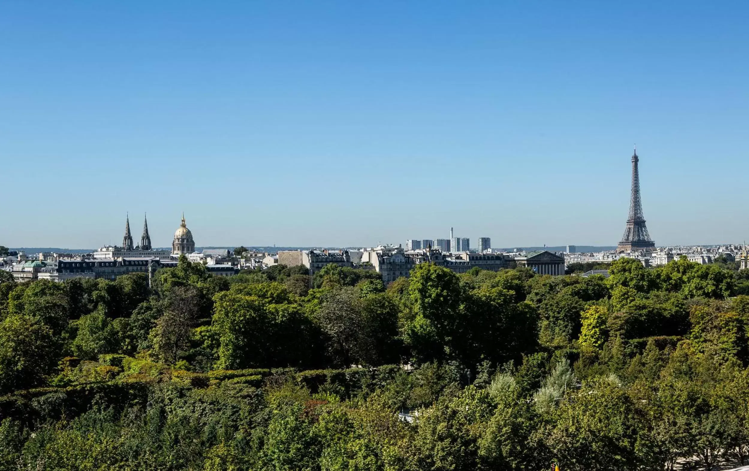 Suite Louver - Paris view in Hôtel Brighton - Esprit de France Suite Louver - Paris view in Hôtel Brighton - Esprit de France
