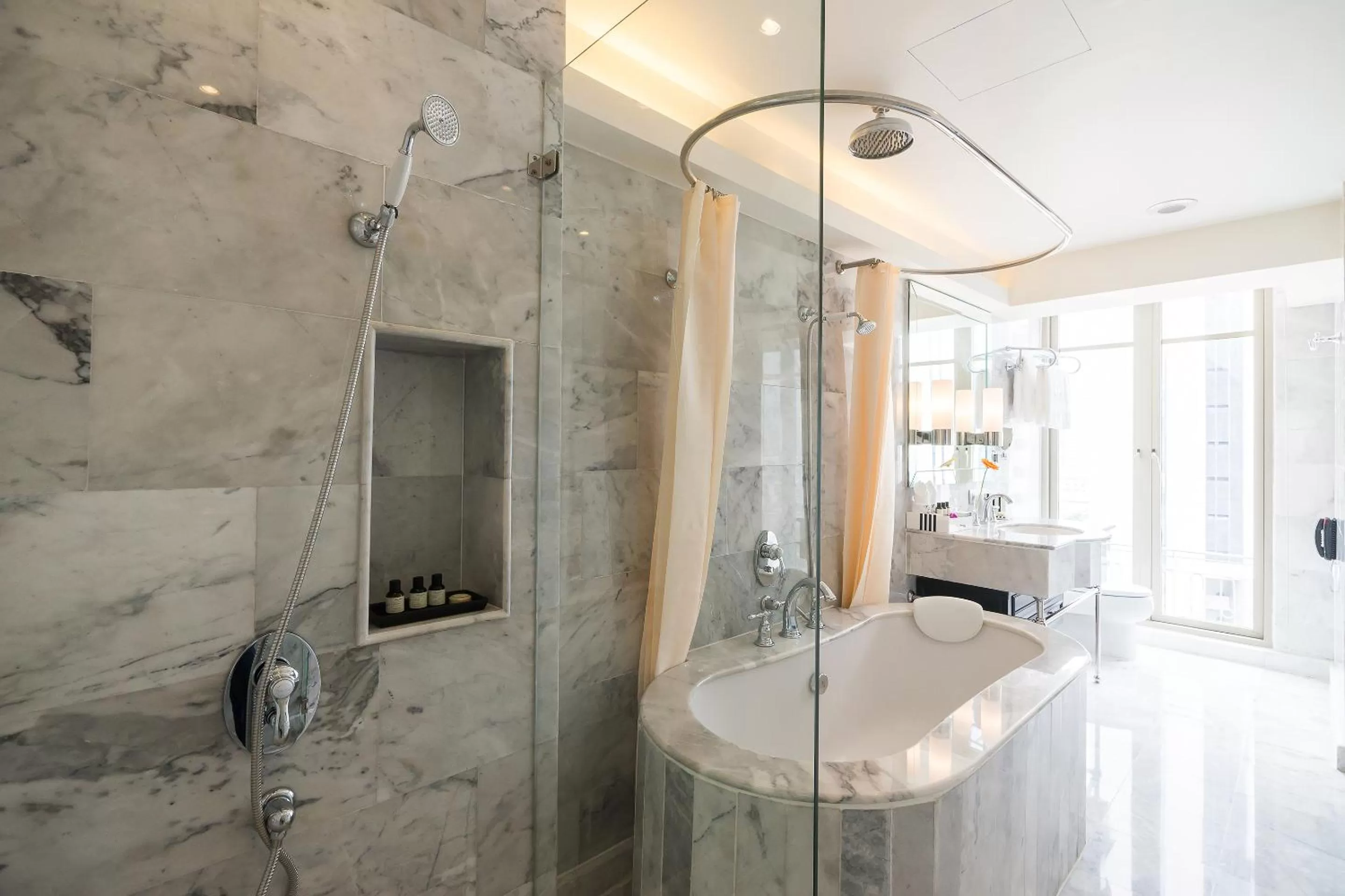 Bathroom in Akara Hotel