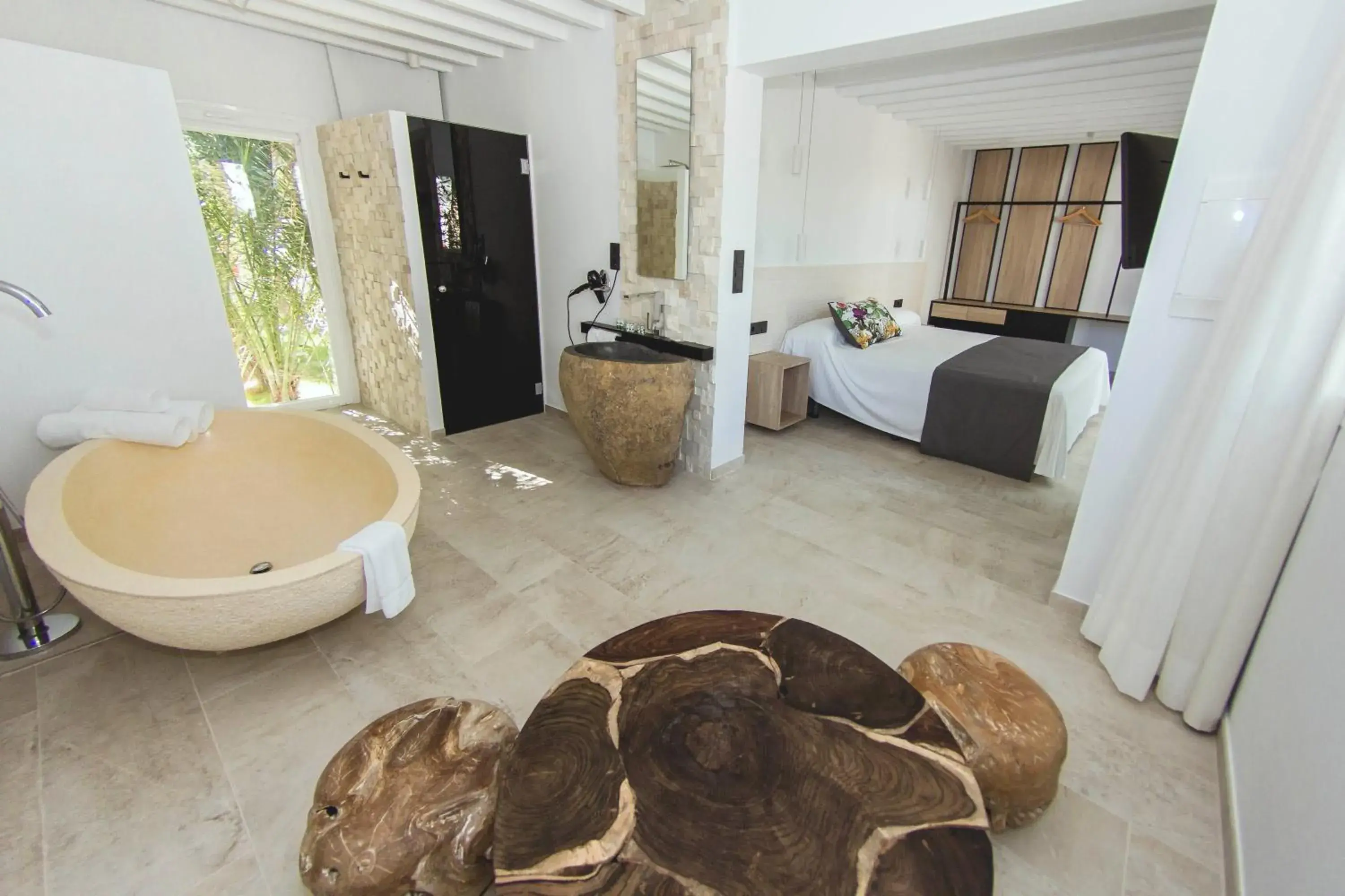 Deluxe Double or Twin Room with Garden View in Botaniq Hotel Boutique Deluxe Double or Twin Room with Garden View in Botaniq Hotel Boutique