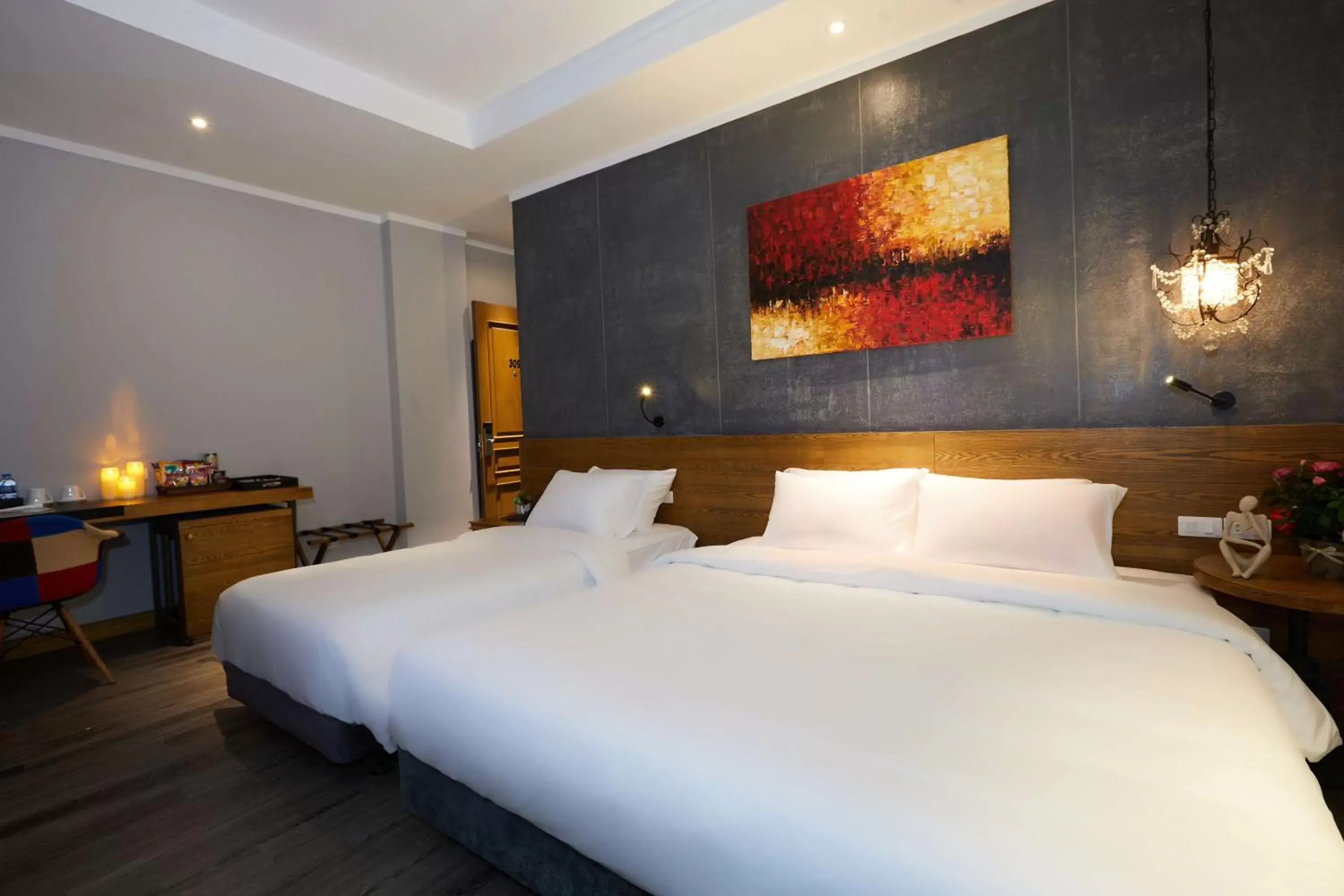 Deluxe Family Room in HaNoi Calido Hotel Deluxe Family Room in HaNoi Calido Hotel