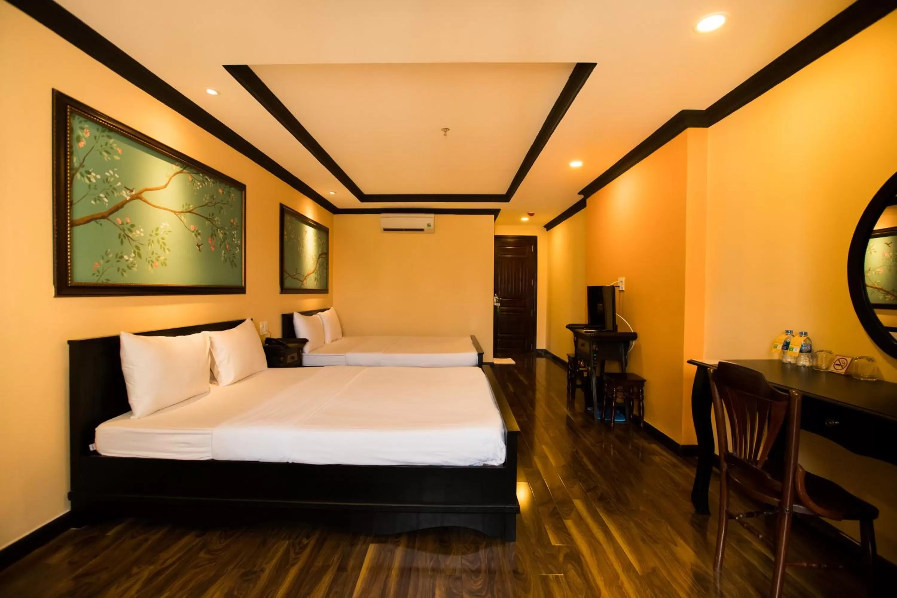 Photo of the whole room, Bed in Ipeace Hotel - Bùi Viện Walking Street