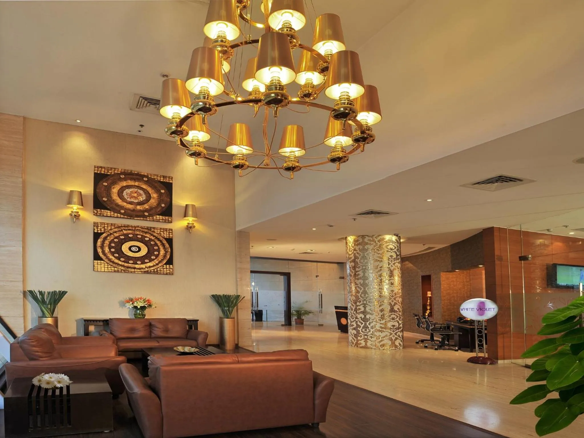 Lobby or reception in Majestic Court Sarovar Portico