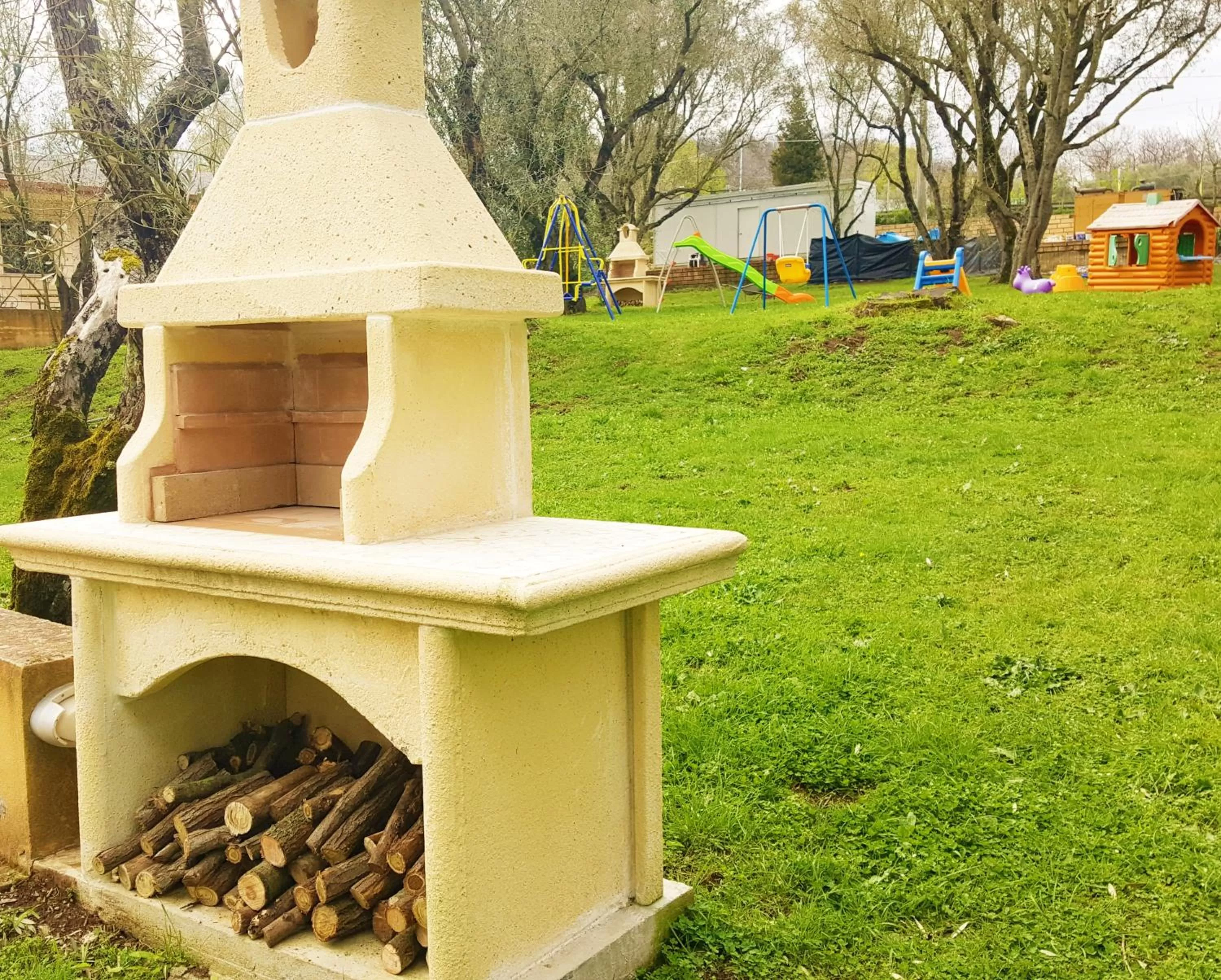 Entertainment in Green Park Hotel & Residence