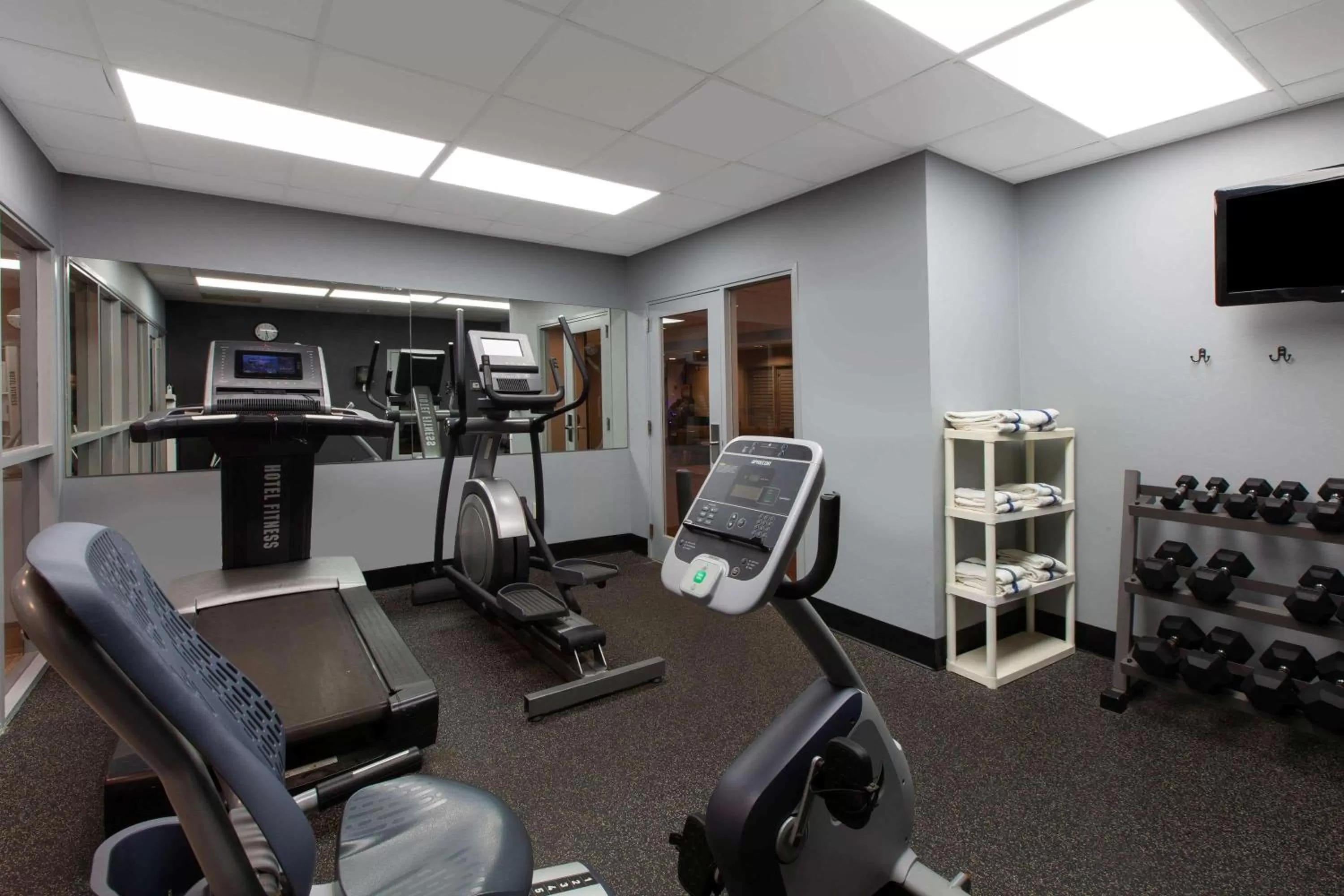 Fitness centre/facilities in Wingate by Wyndham Oklahoma City Airport