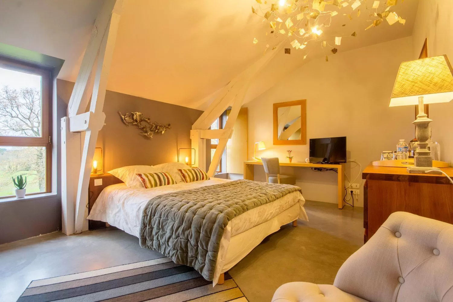 TV and multimedia, Bed in Le Clos du Gusquel