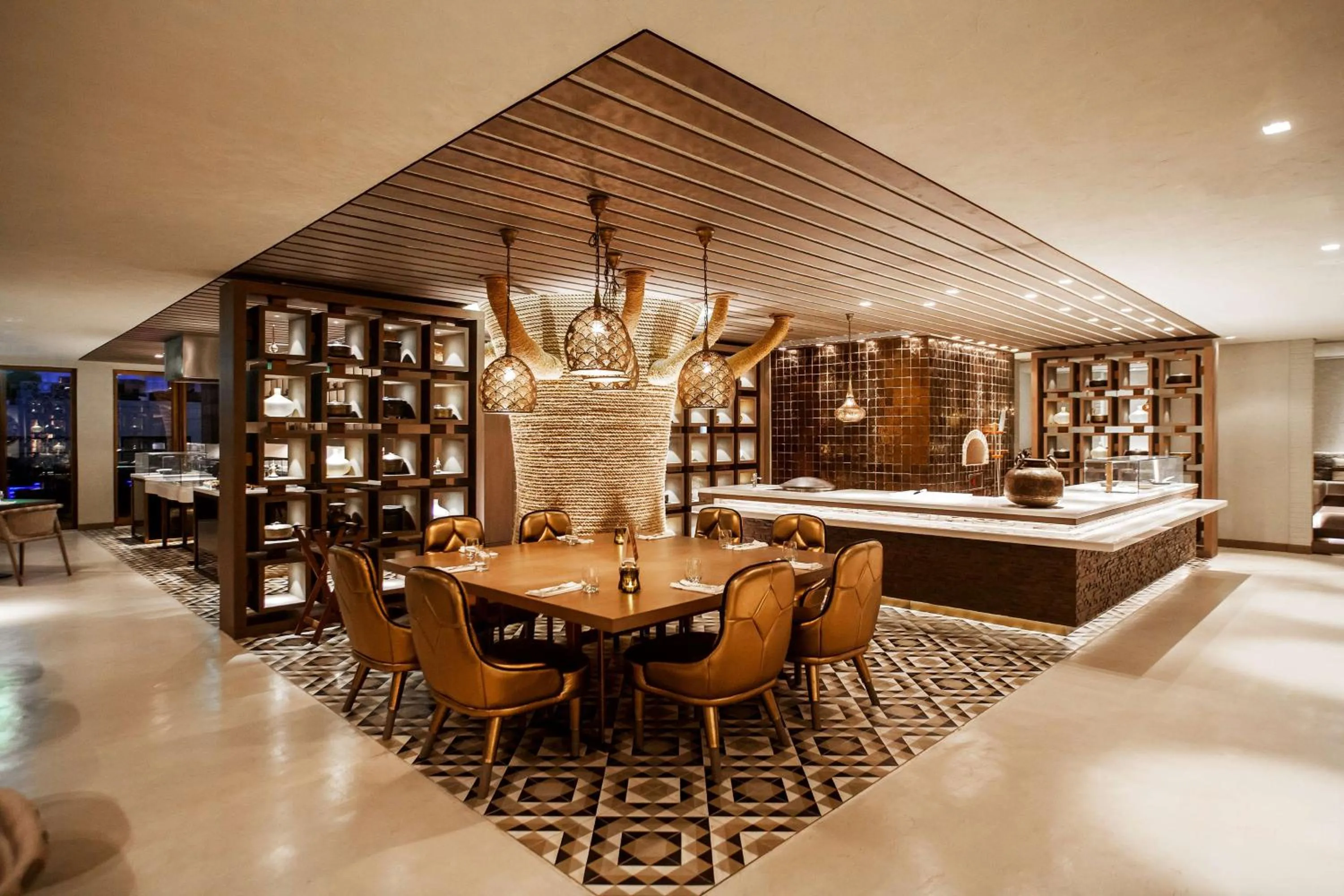 Restaurant/places to eat in Radisson Blu Hotel, Dubai Deira Creek