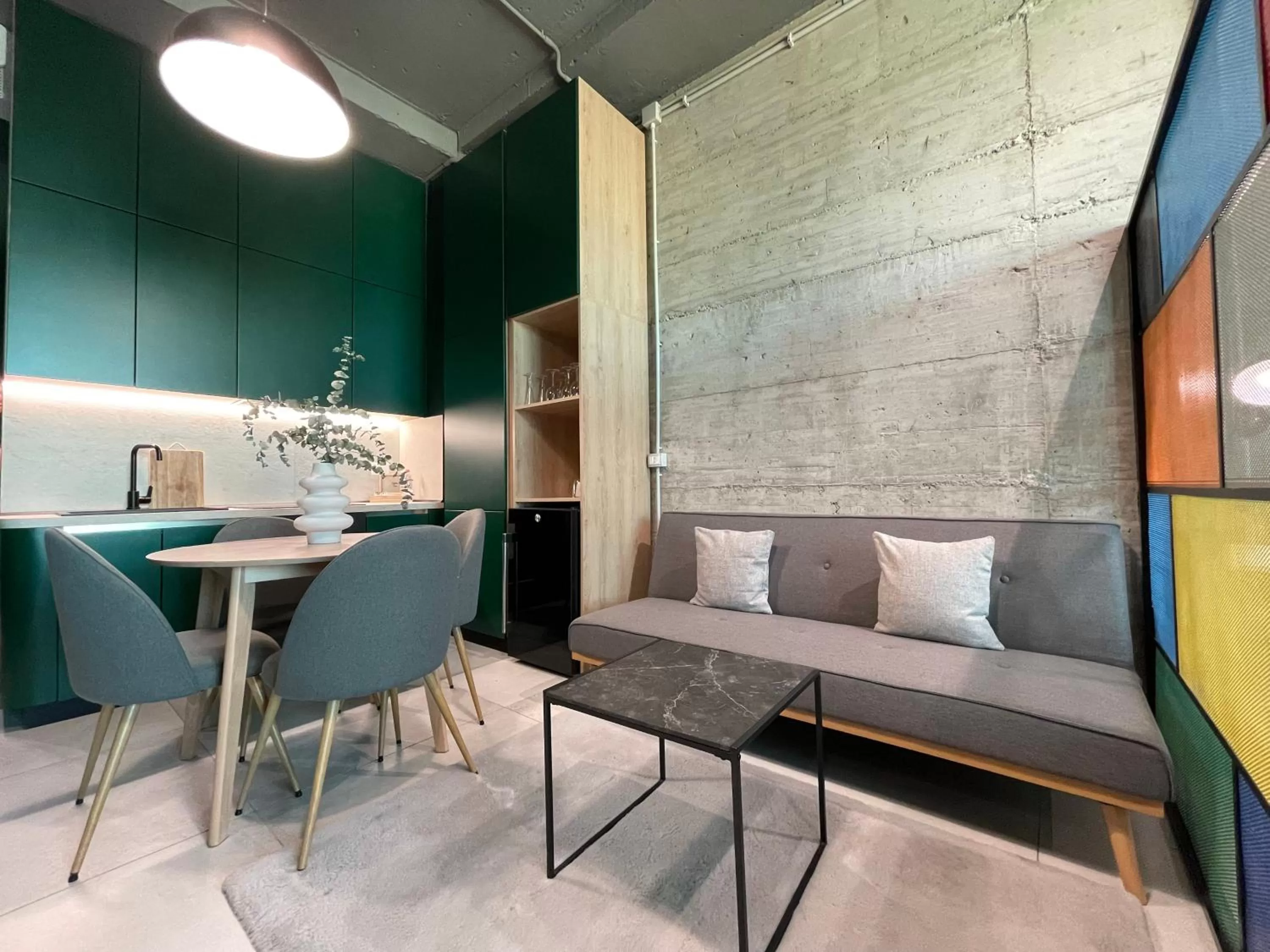 Seating Area in Ambassador Skyline Apartments