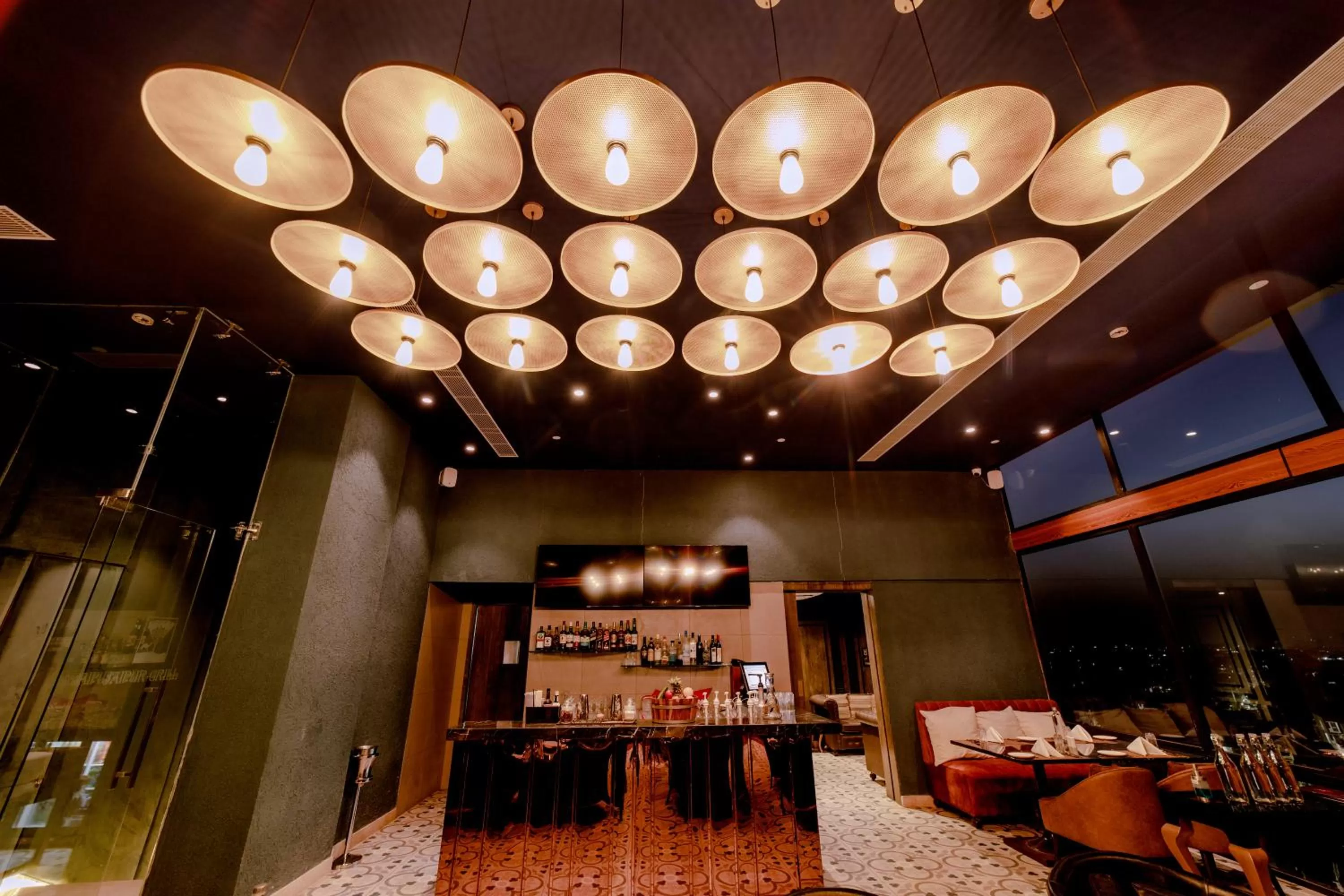 Restaurant/places to eat in Sarovar Portico Jaipur