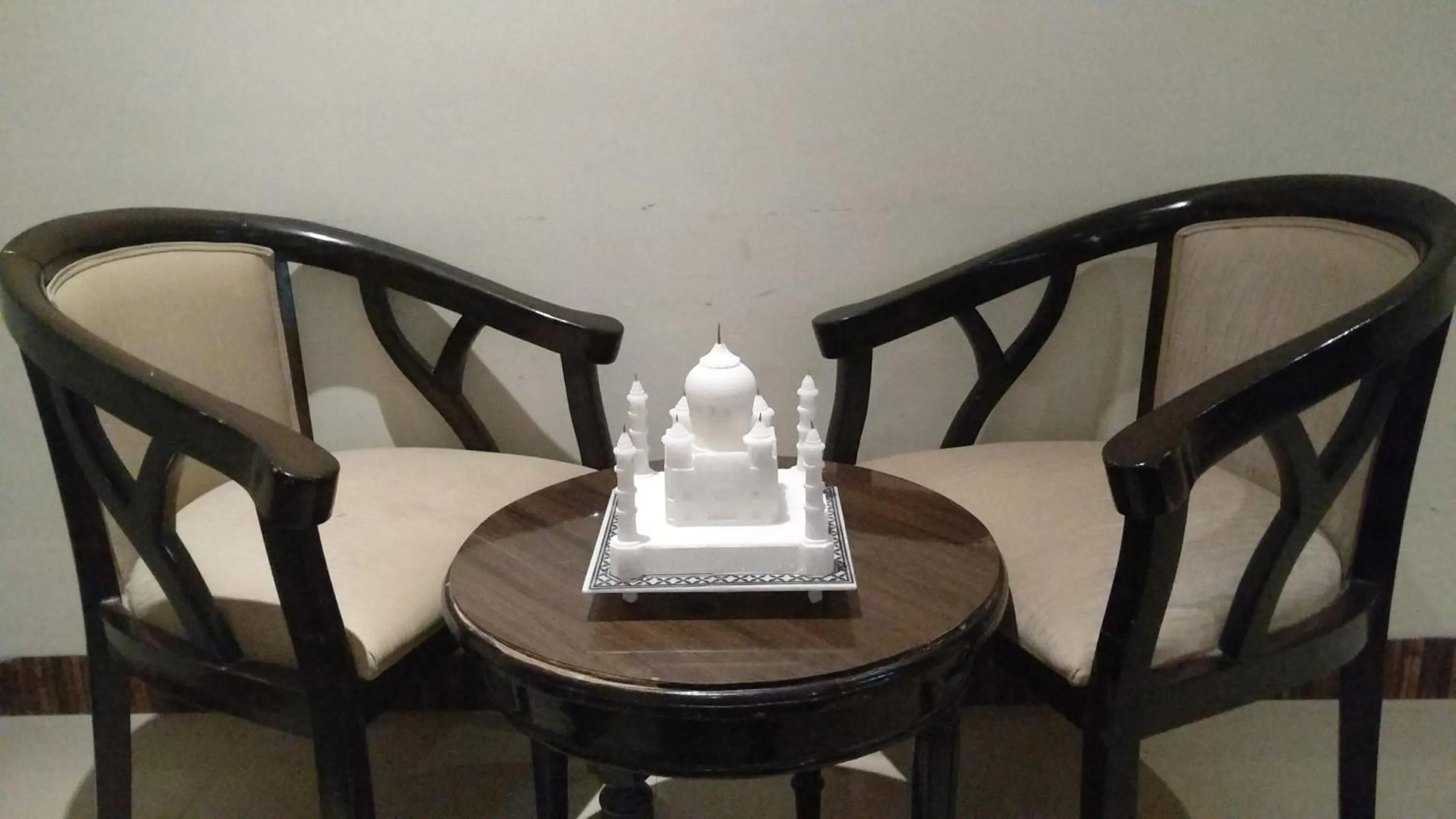 Seating area in Hotel Karan Vilas