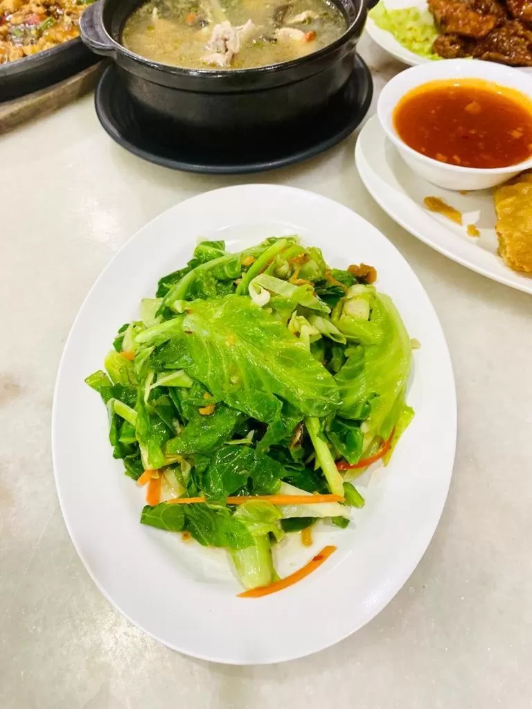 Restaurant/places to eat in Pantai Inn Kota Kinabalu