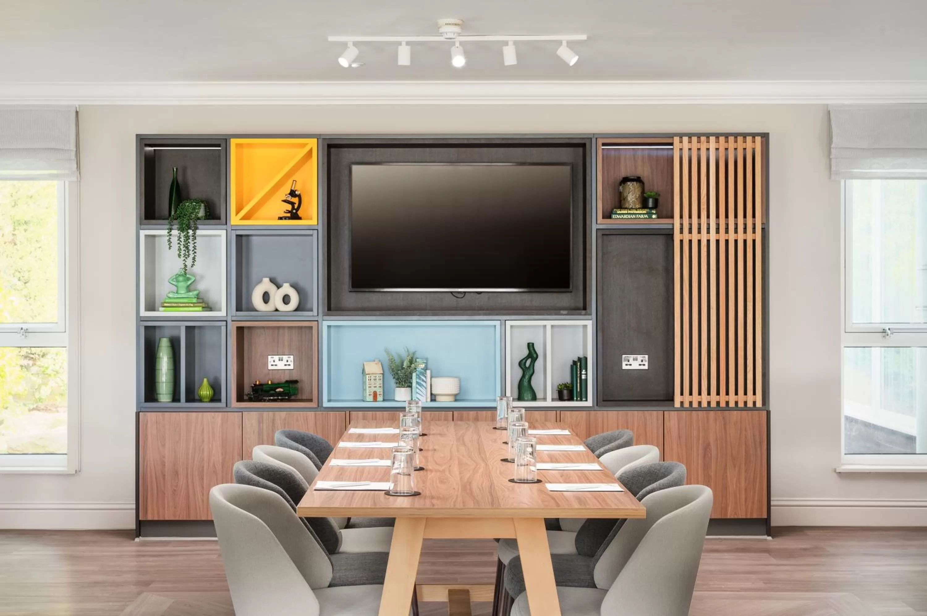 Restaurant/places to eat in Holiday Inn Derby/Nottingham by IHG