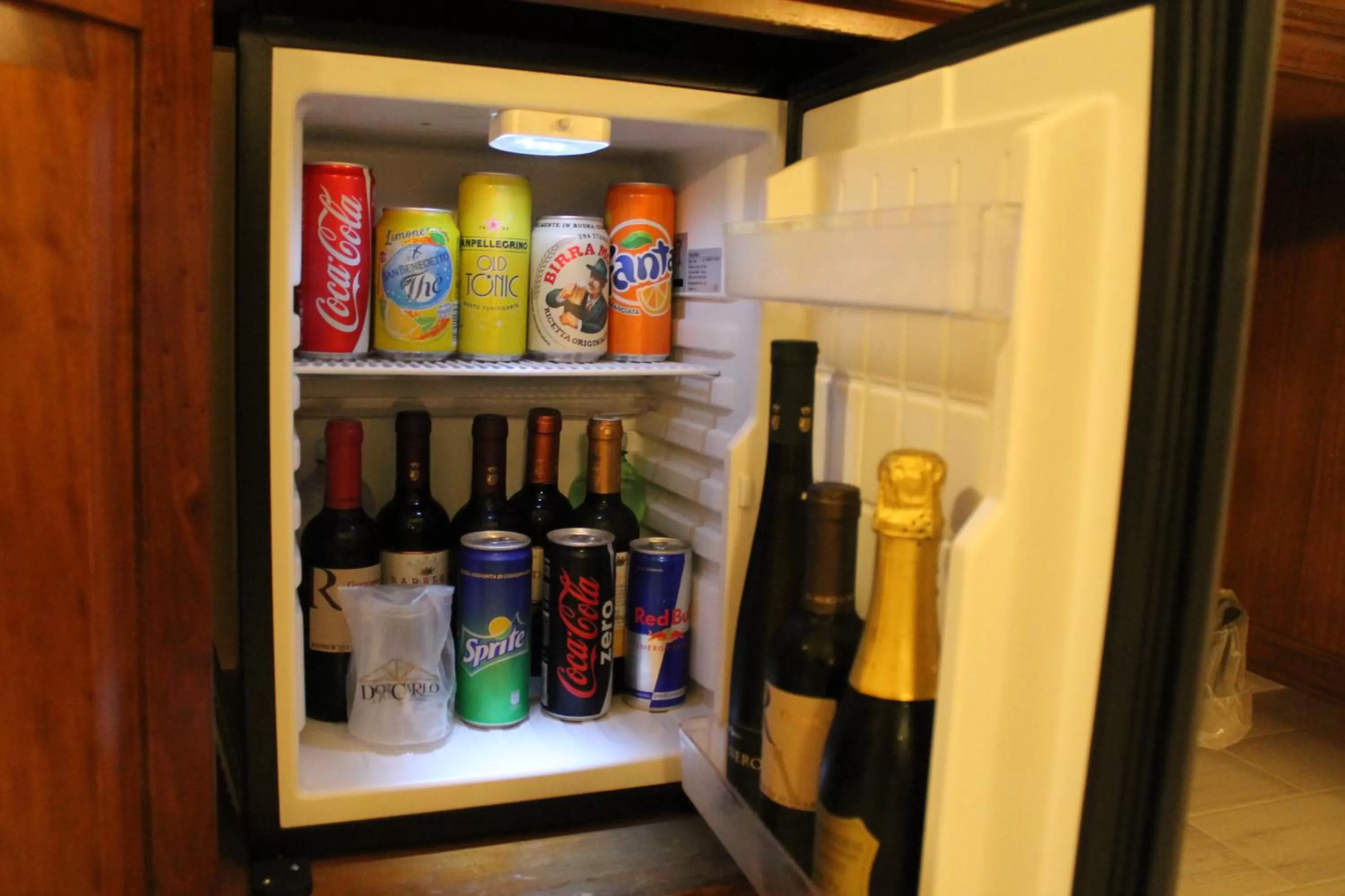 Drinks in Hotel Don Carlo