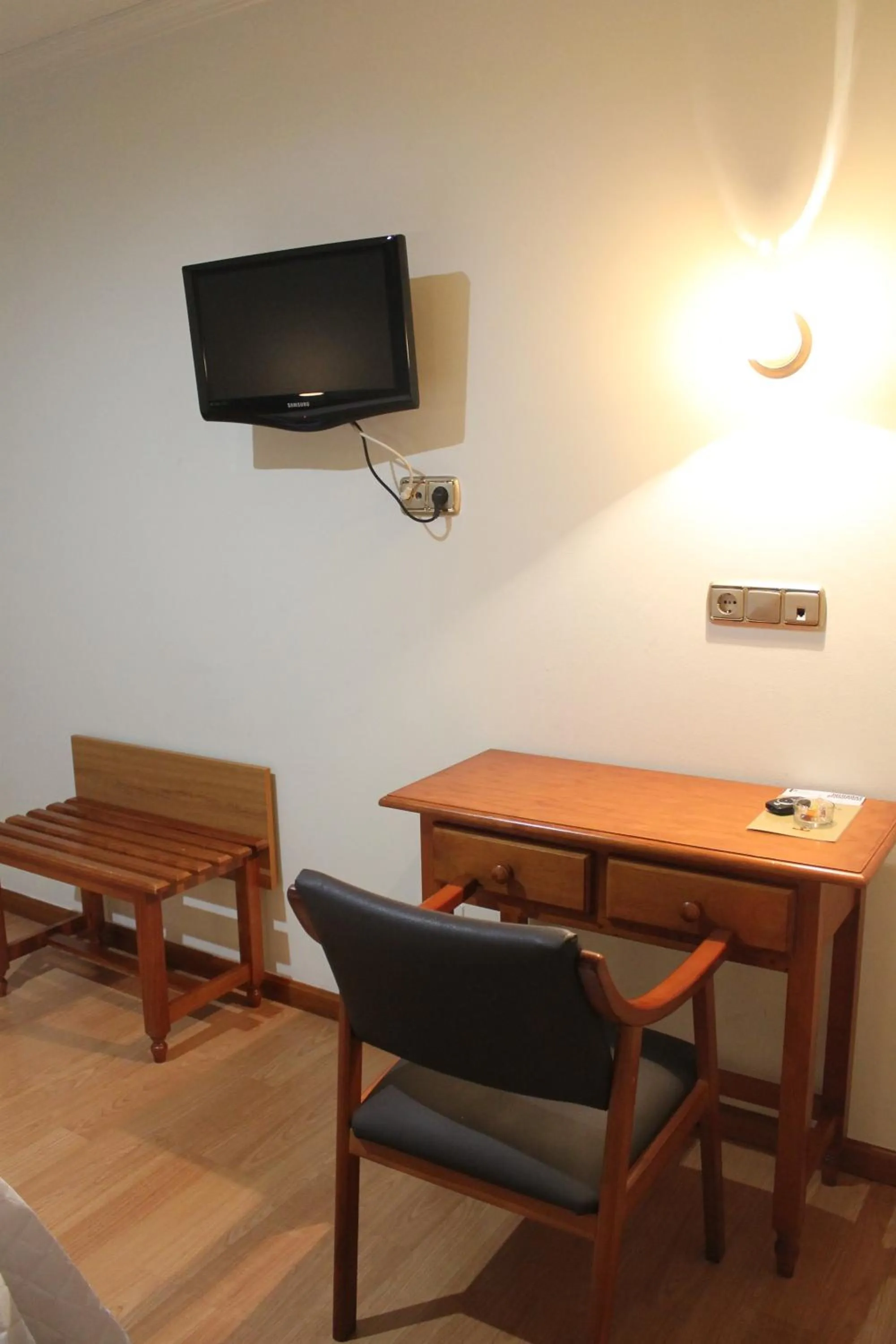 TV and multimedia in Hotel El Castillo