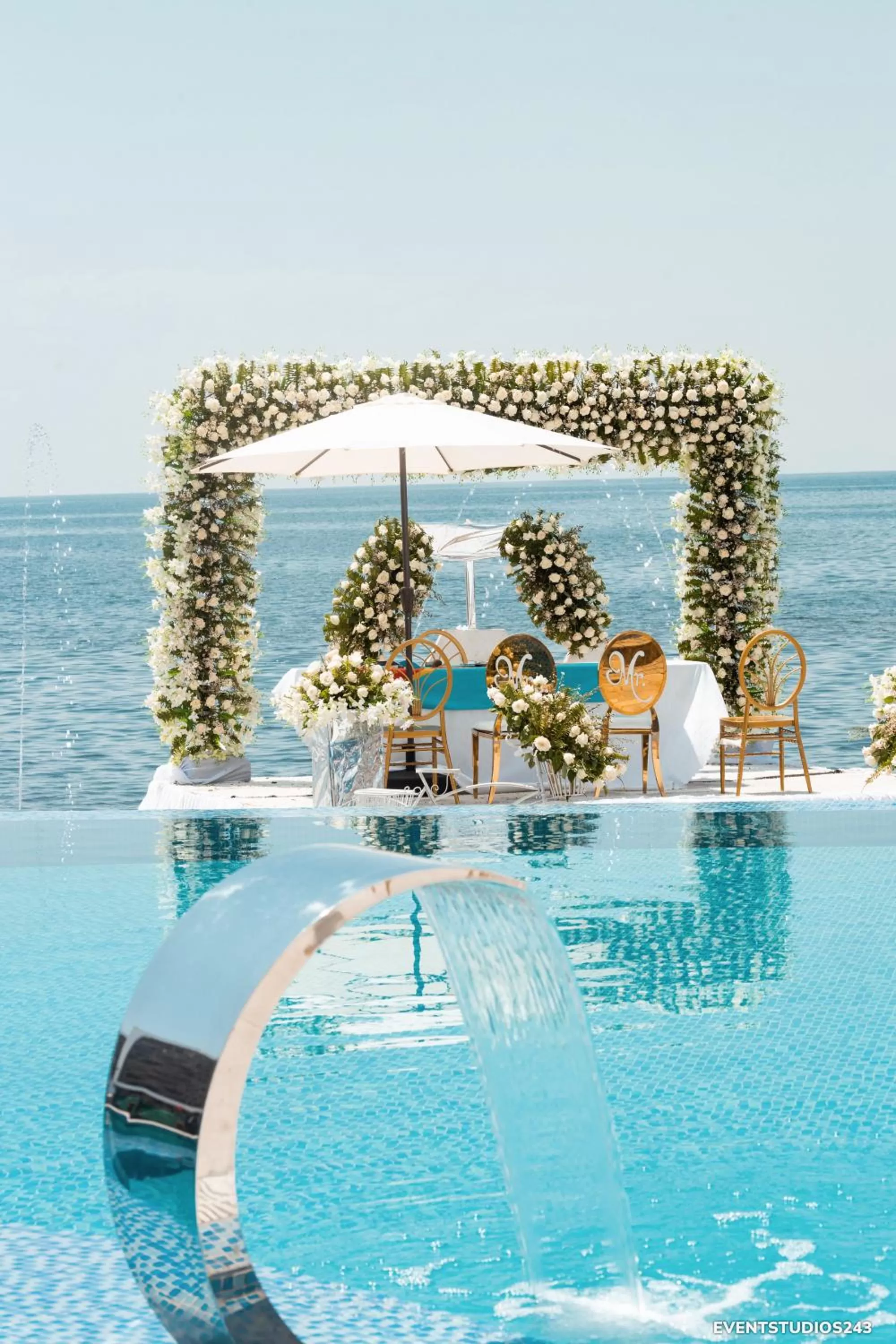 Swimming Pool in Cap Kivu