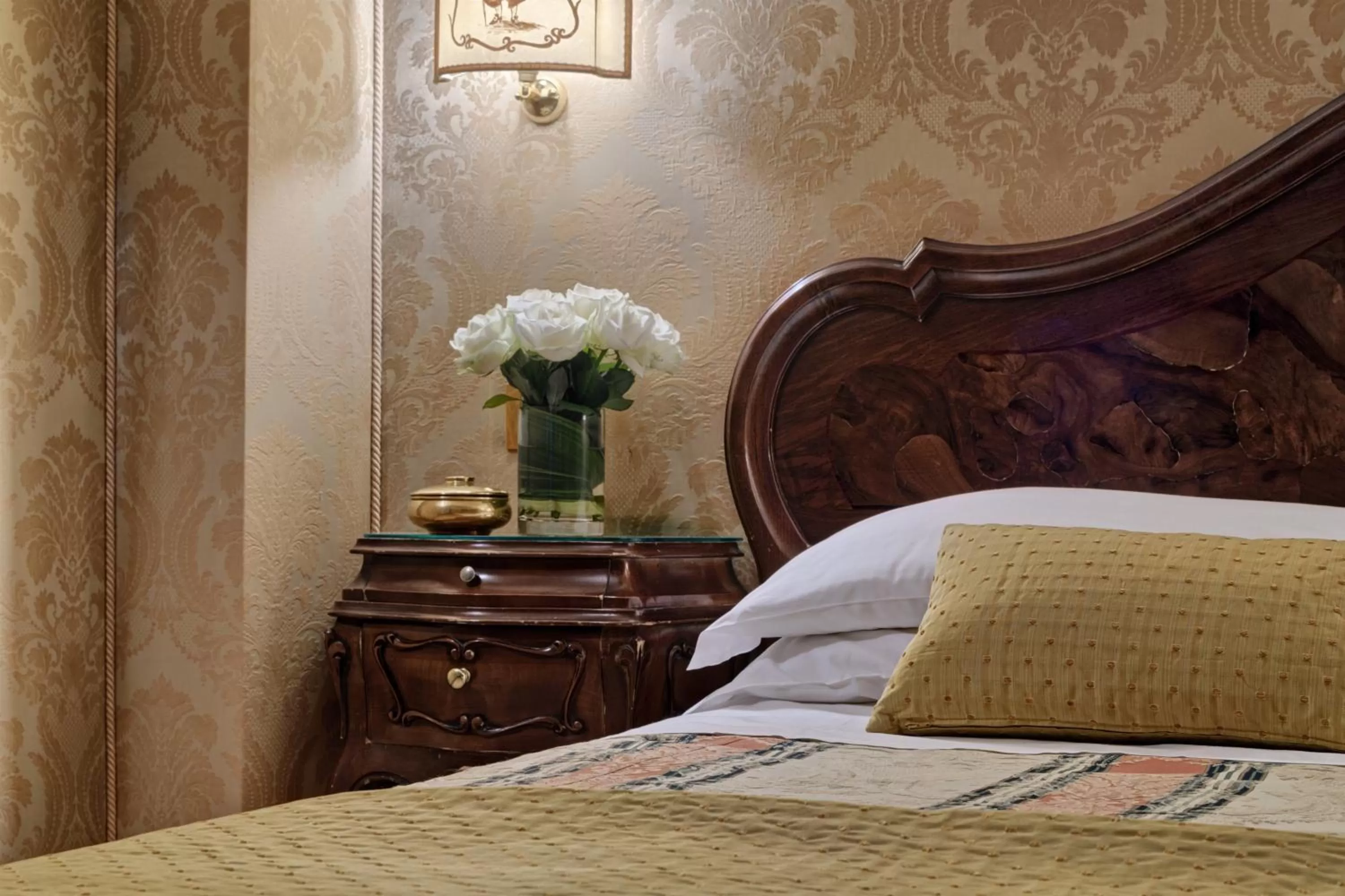 Bedroom, Bed in Antica Locanda al Gambero