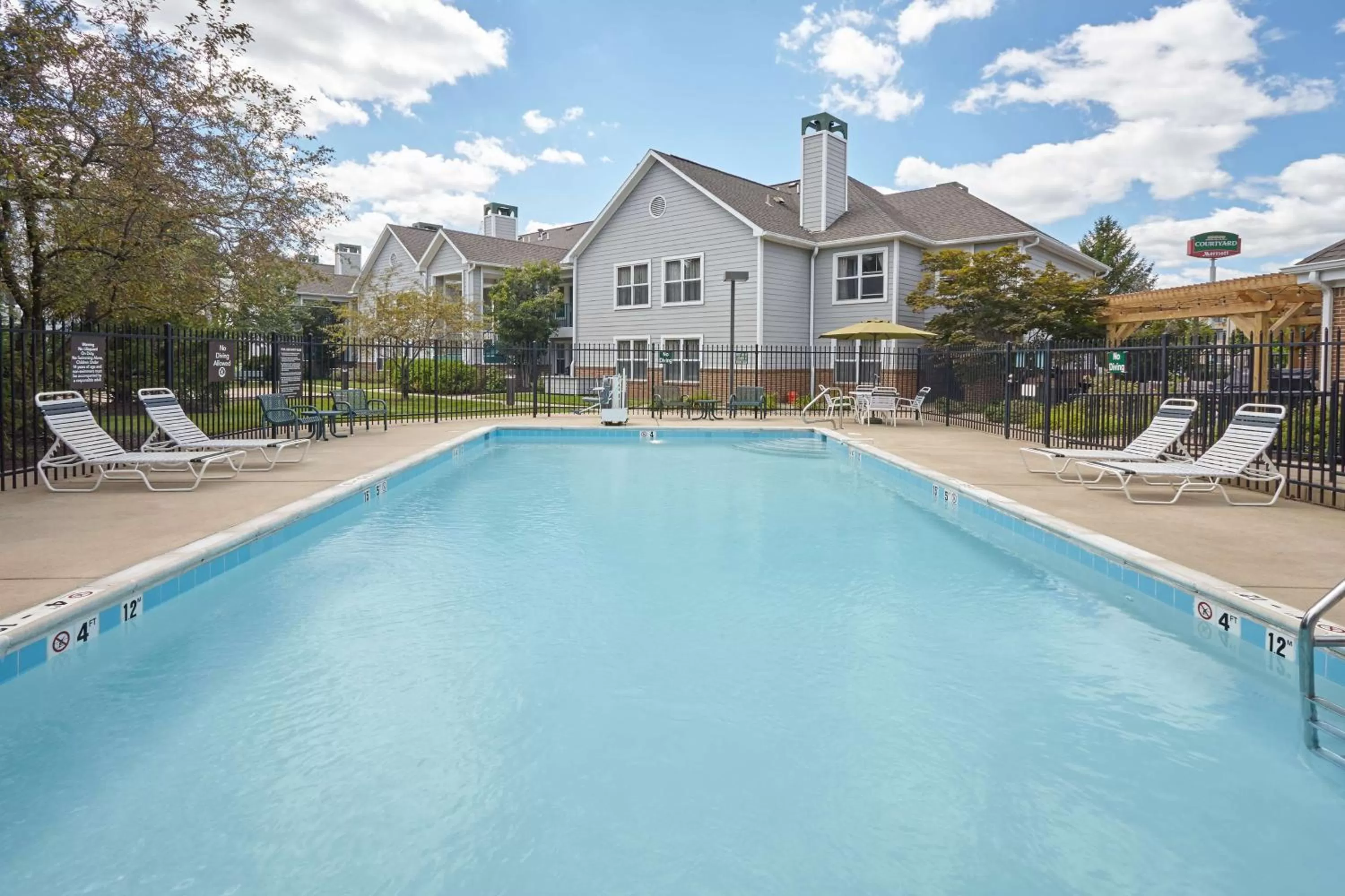 Pool view in Homewood Suites Lafayette