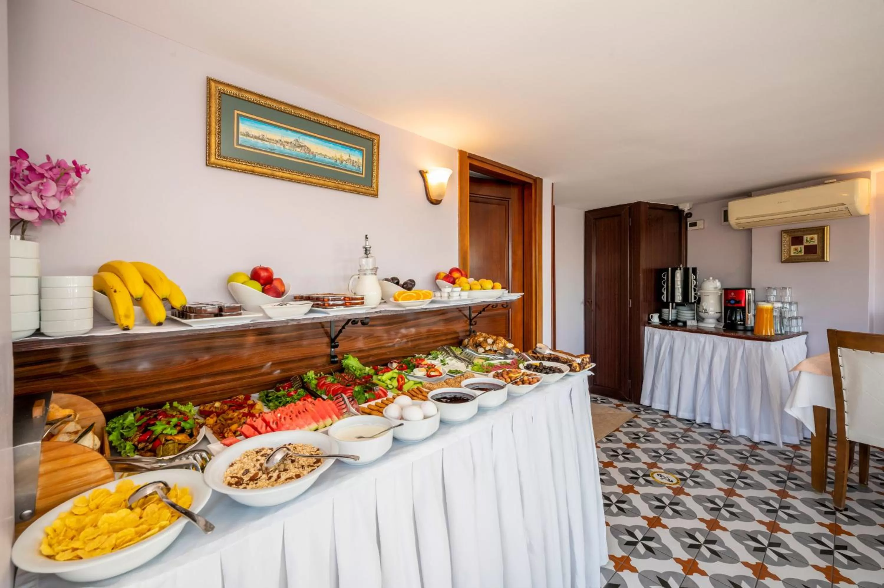 Breakfast in Osmanhan Hotel