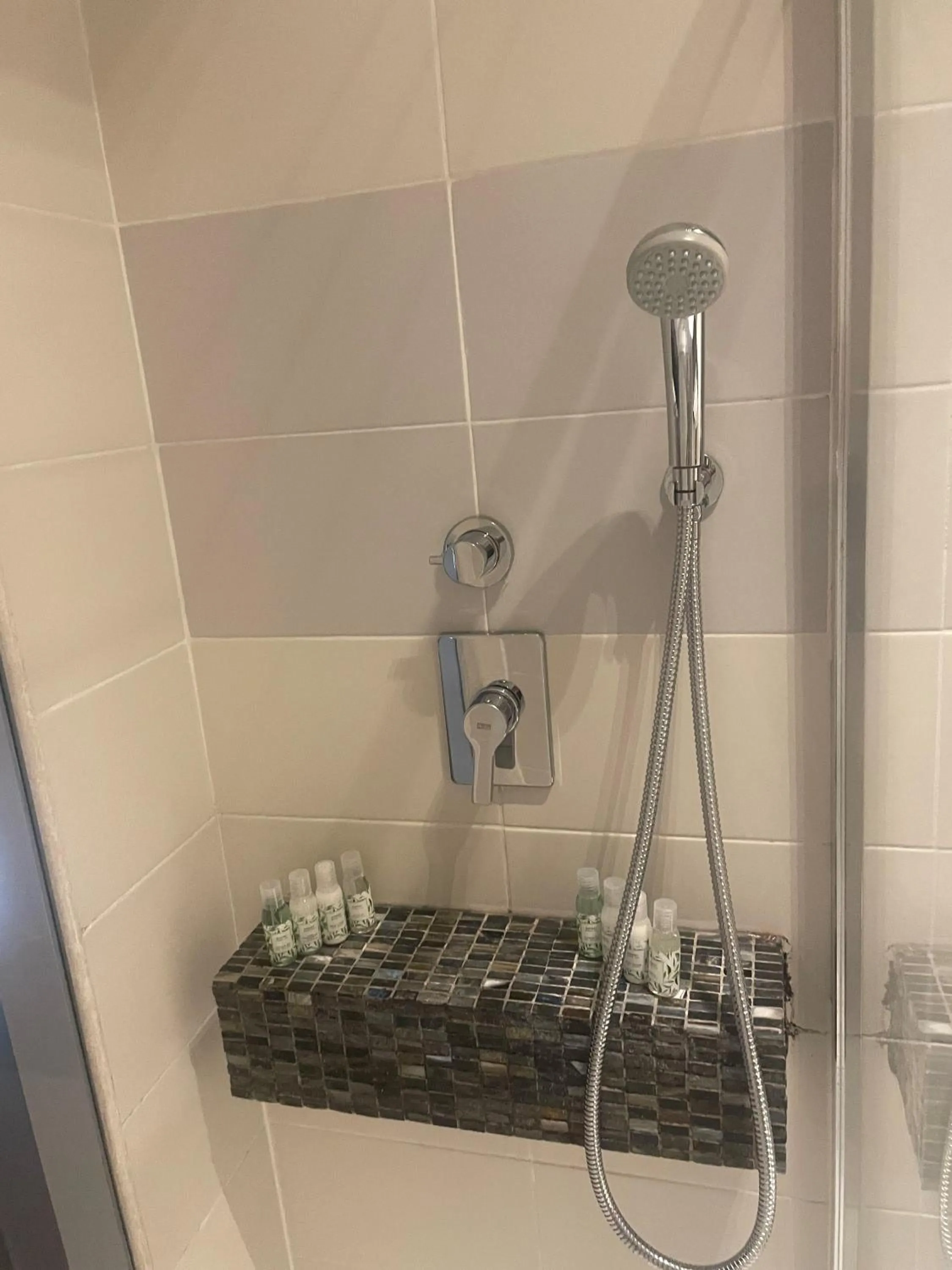 Bathroom in Hôtel Anna Livia