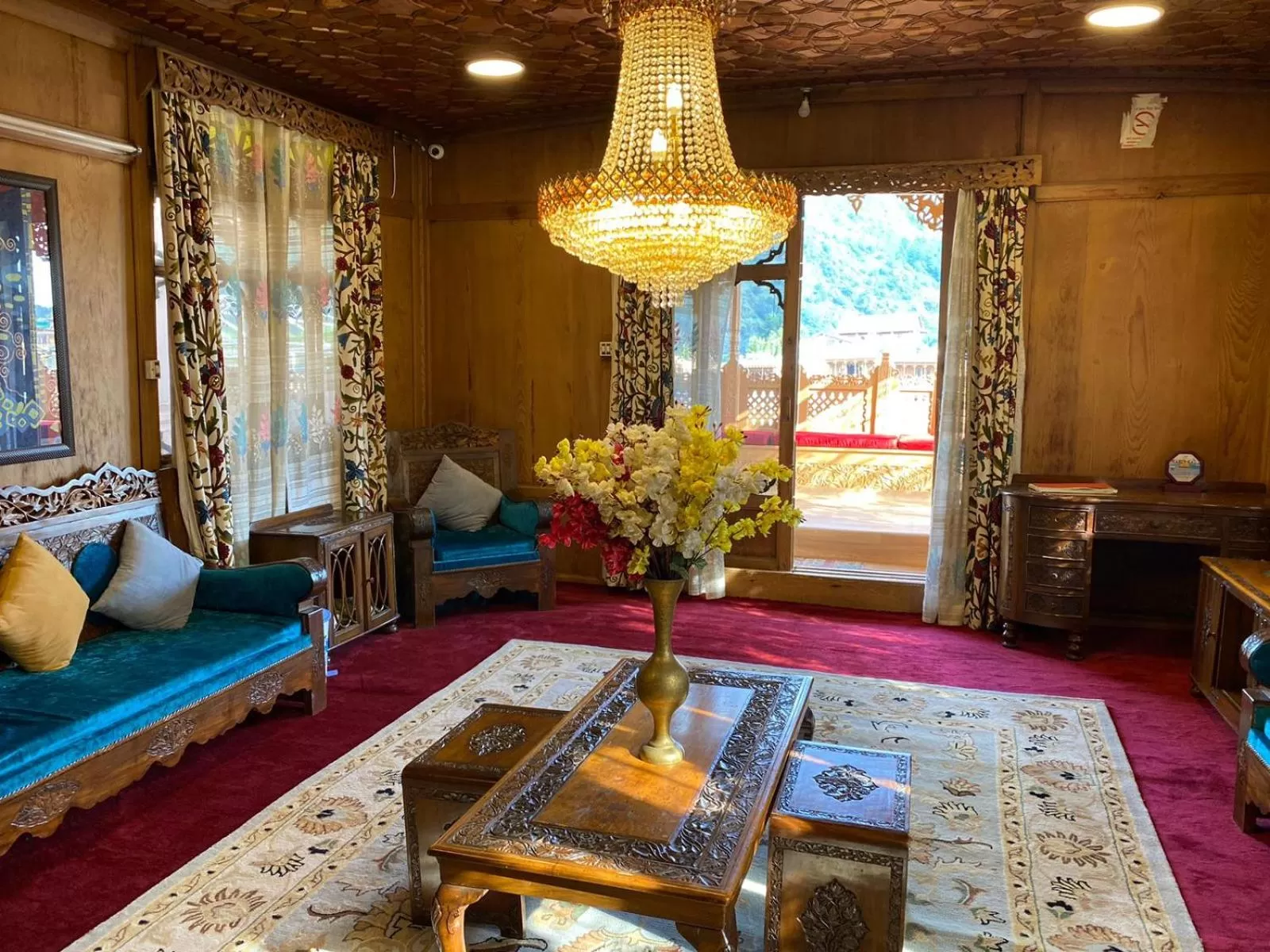 Living room, Seating Area in Nazneen Group Of Houseboats