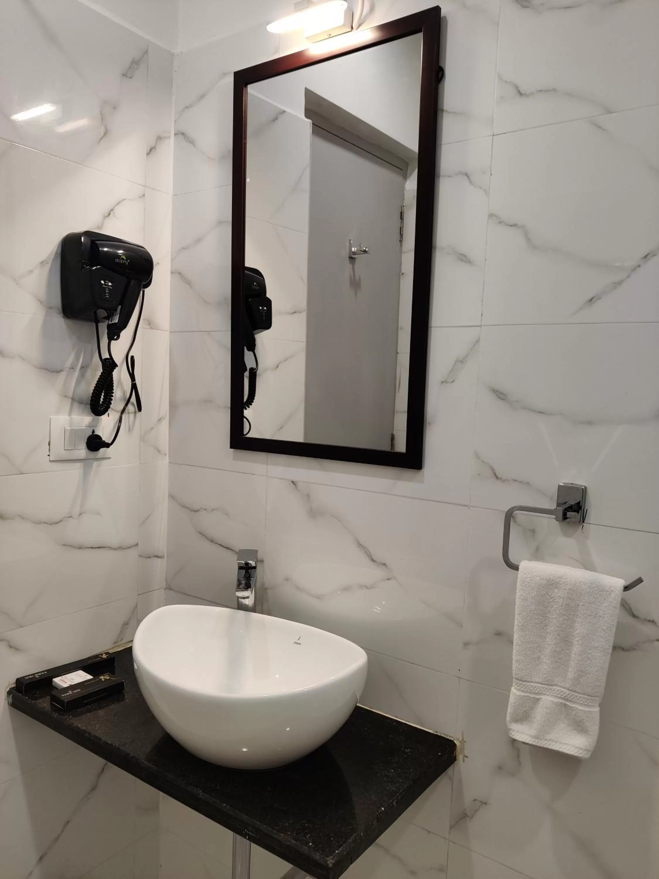 Bathroom in PARK IRIS HOTELS, Bharathi Nagar