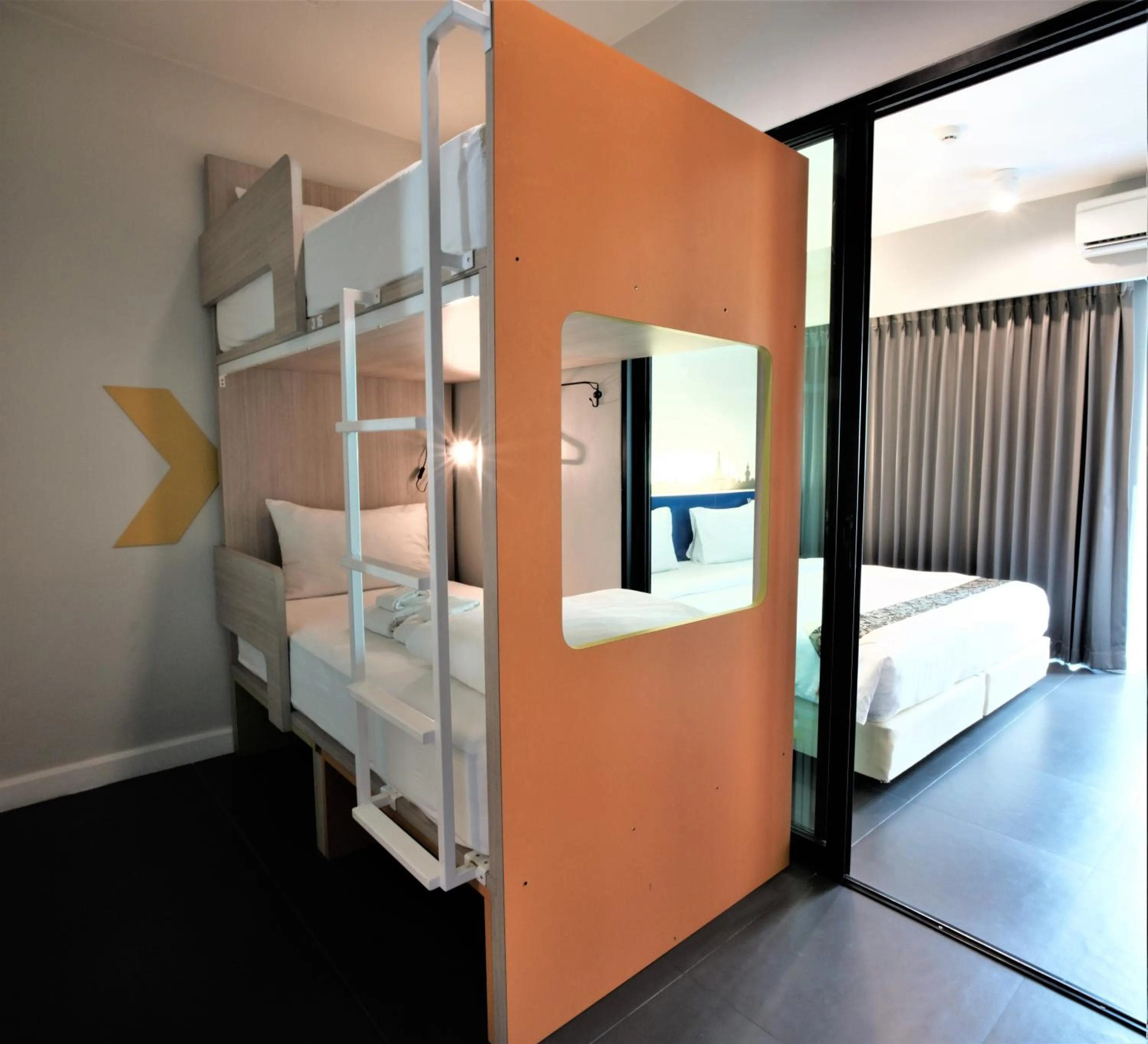 Bedroom, Bed in iSanook Bangkok