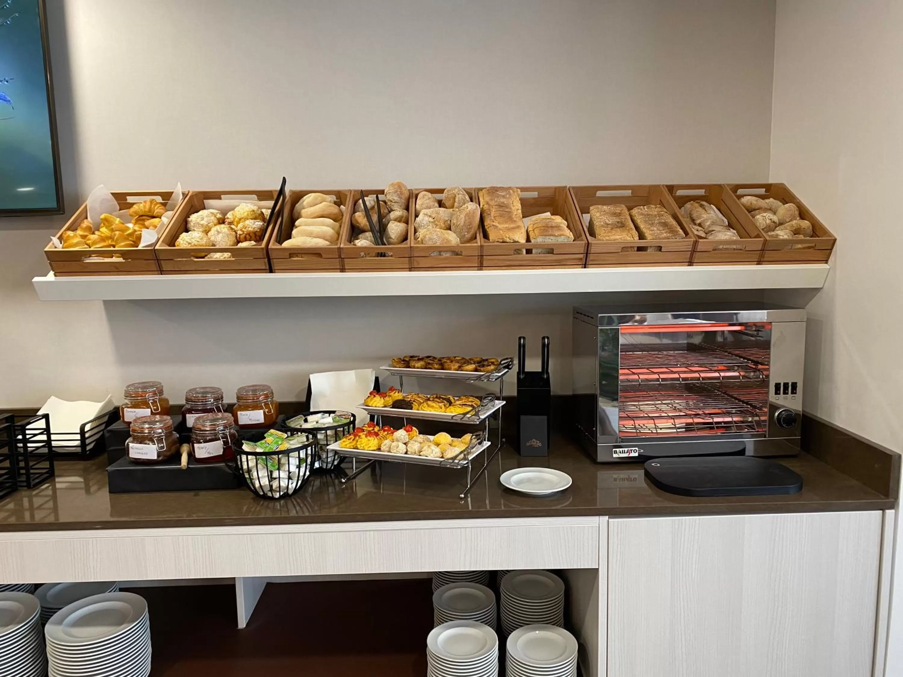 Breakfast in Cascais City & Beach Hotel