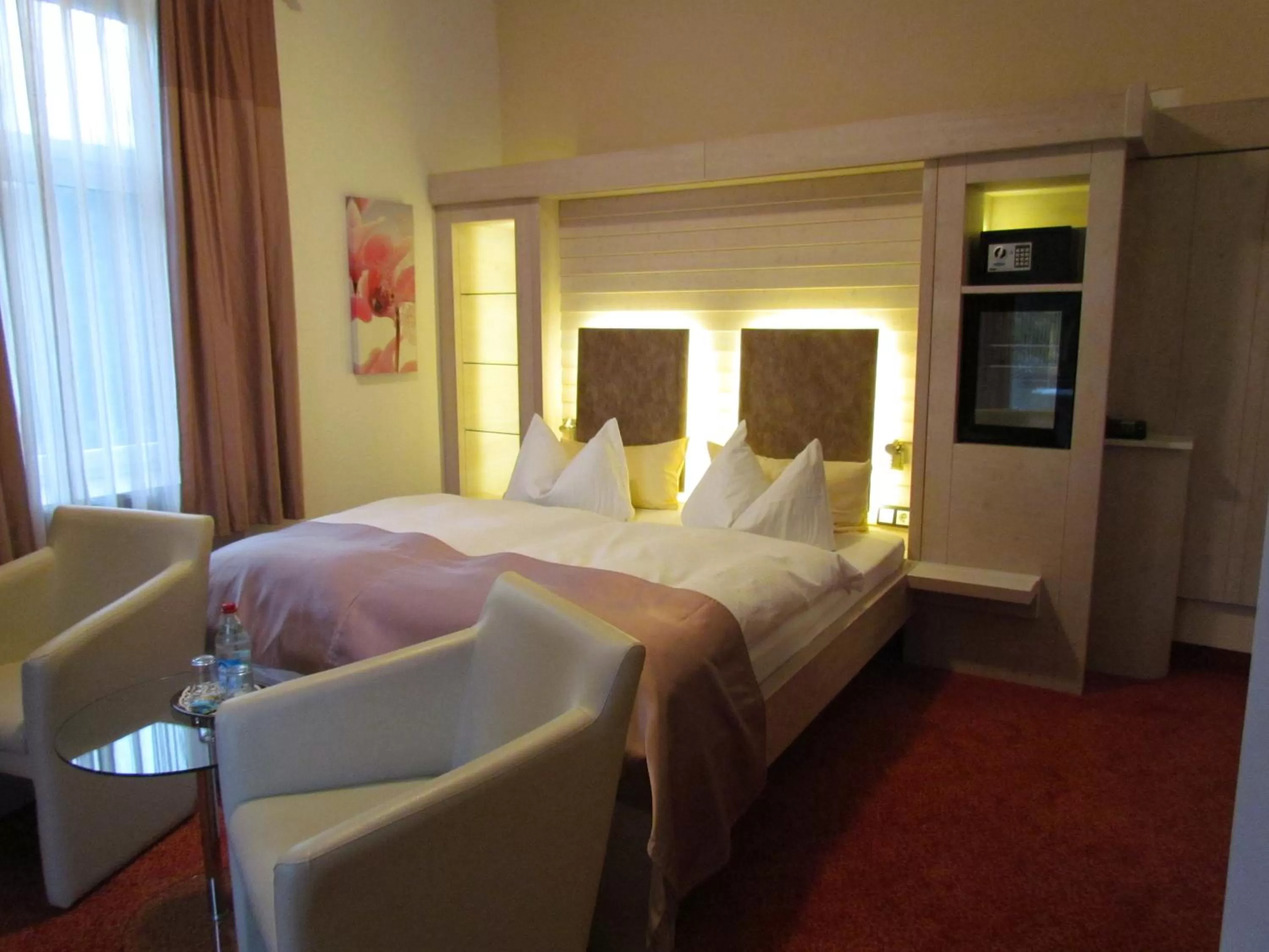 Photo of the whole room, Bed in Hotel Almrausch