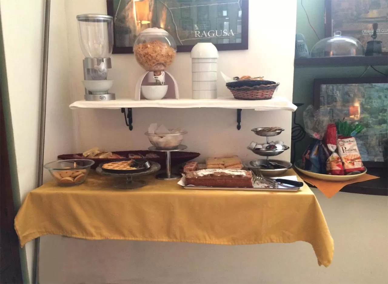 Buffet breakfast in Hotel Relais Modica