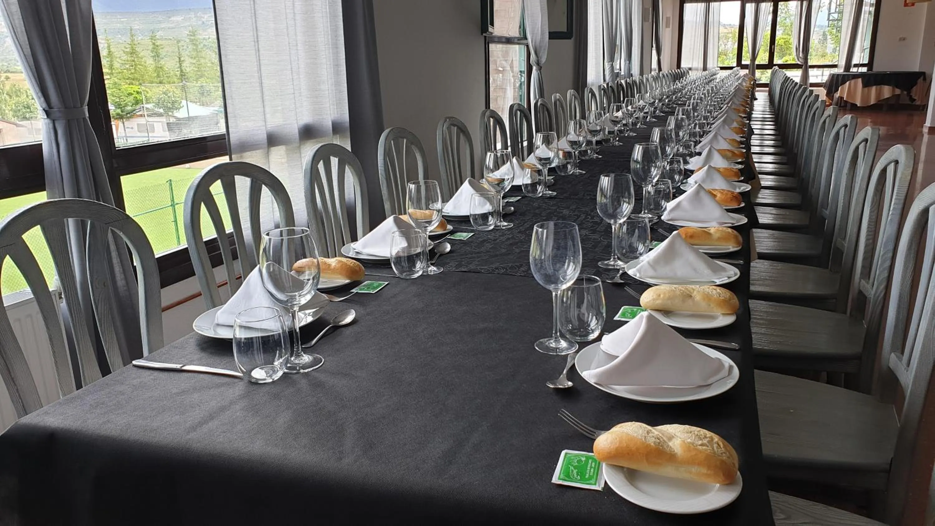 Restaurant/places to eat in Sabiñanigo Camp & Hotel