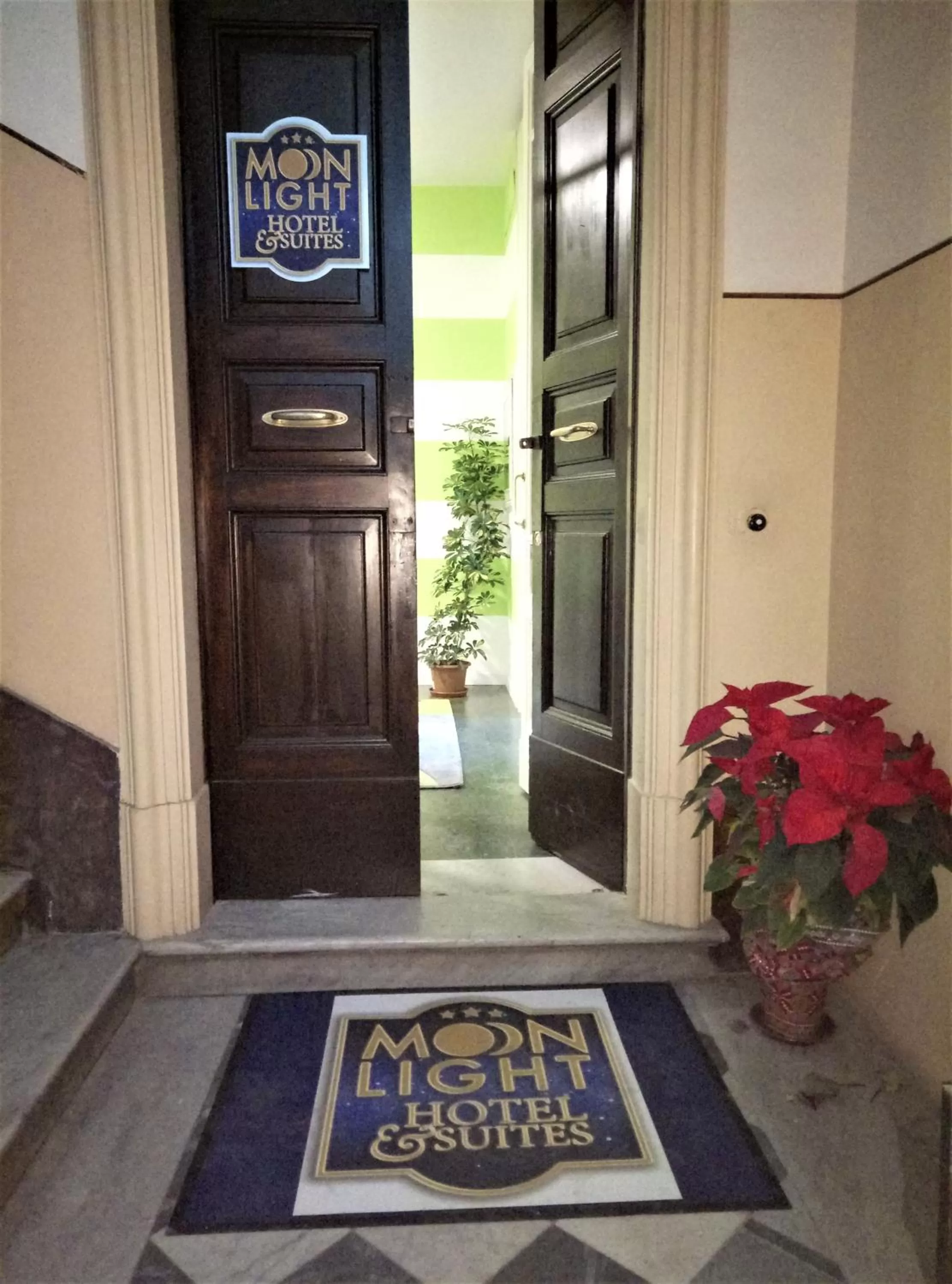 Facade/entrance in Moonlight Hotel&Suites