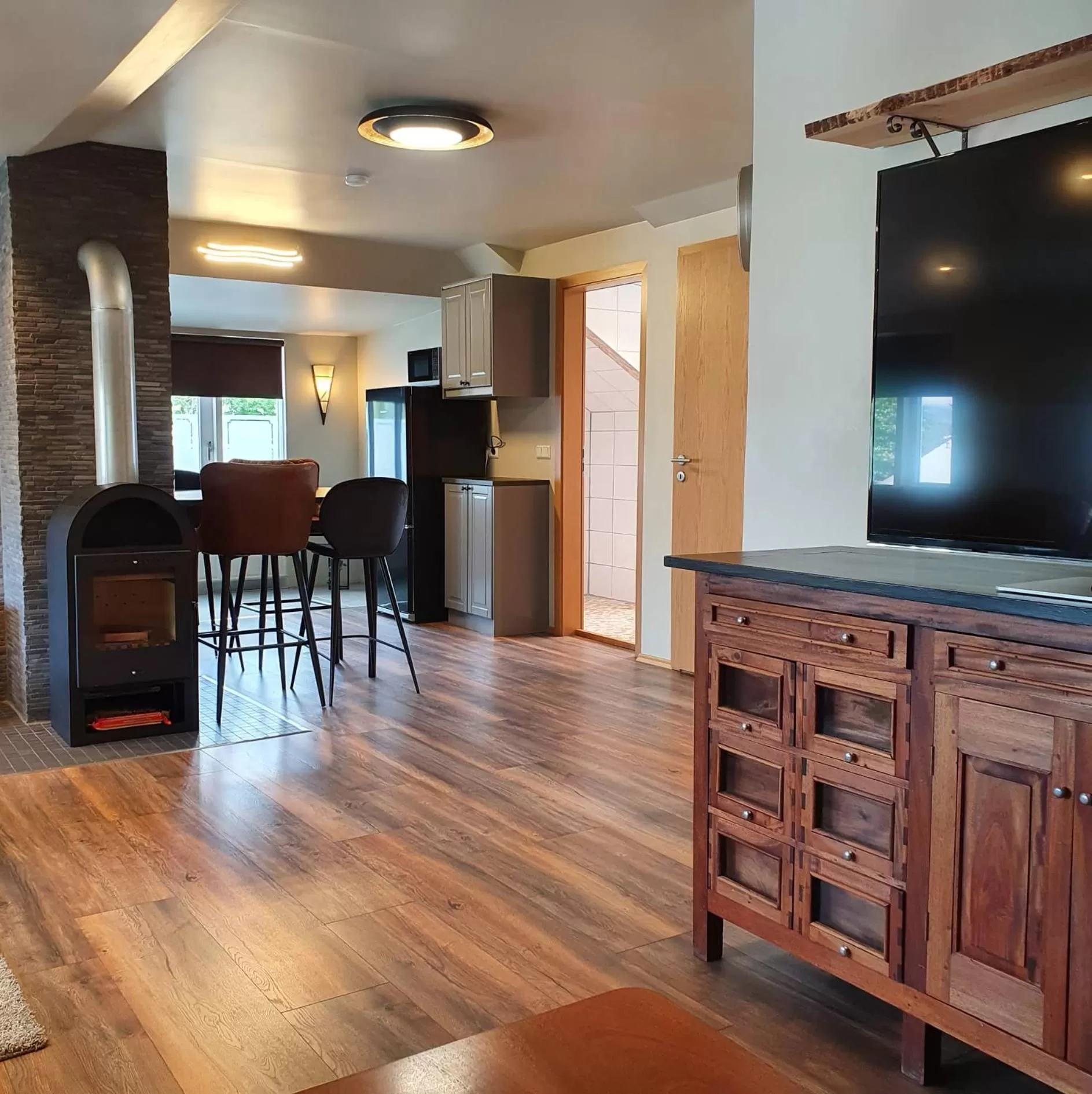 Kitchen or kitchenette in E18 Apartments