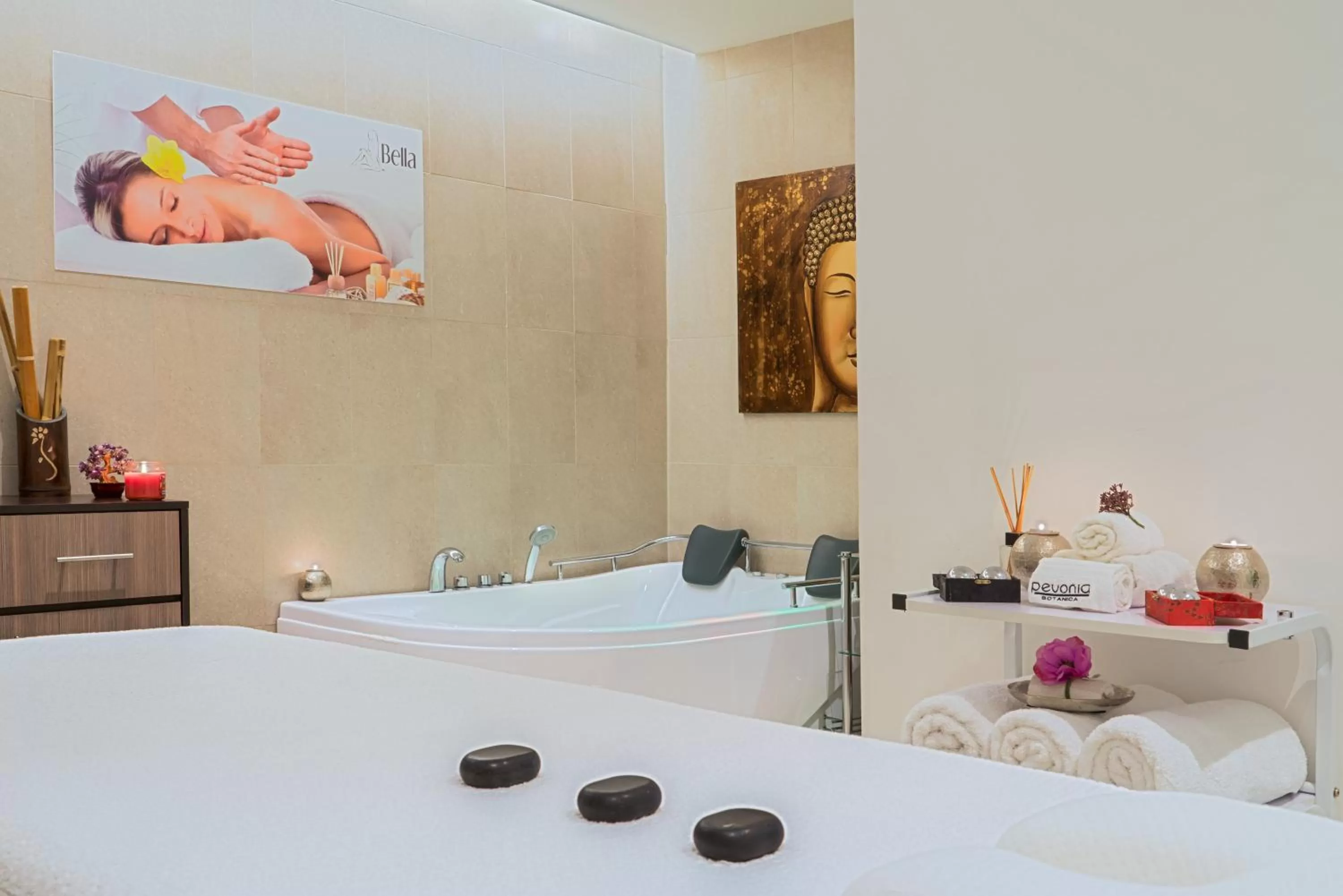 Massage, Bed in Ramada Plaza by Wyndham Panama Punta Pacifica