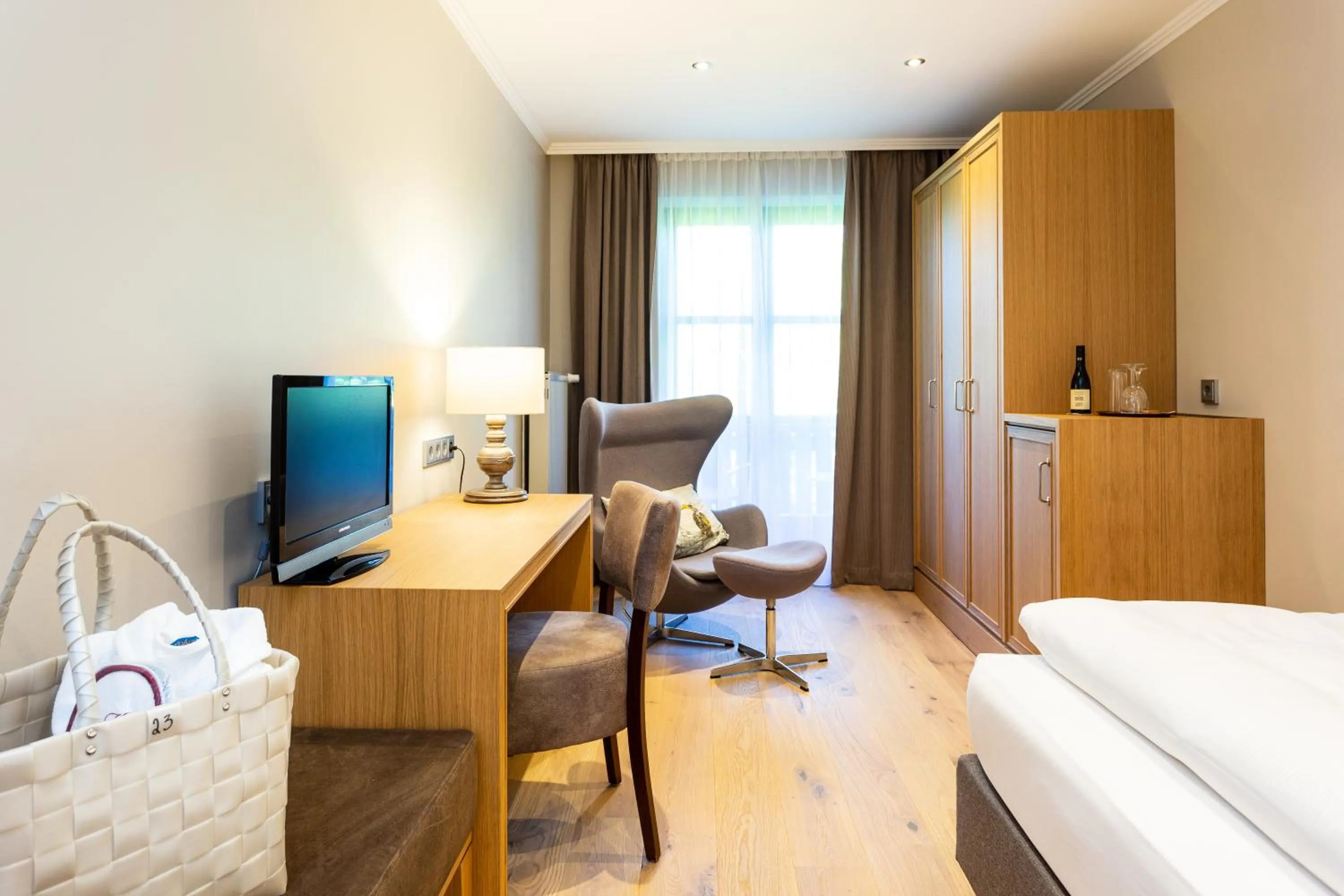 Photo of the whole room, Bed in Landhotel Gottinger