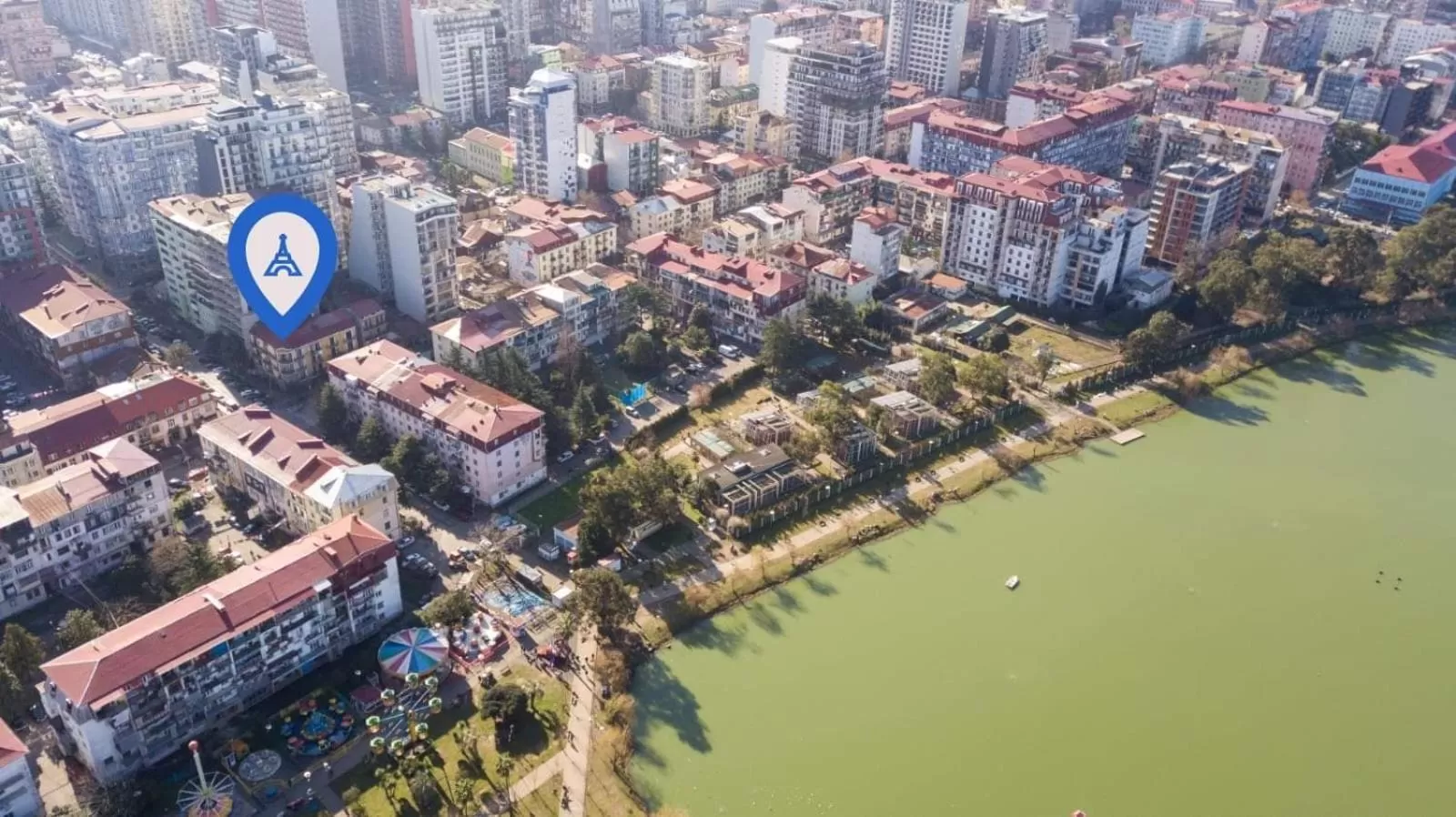 Location, Bird's-eye View in Eiffel Hotel