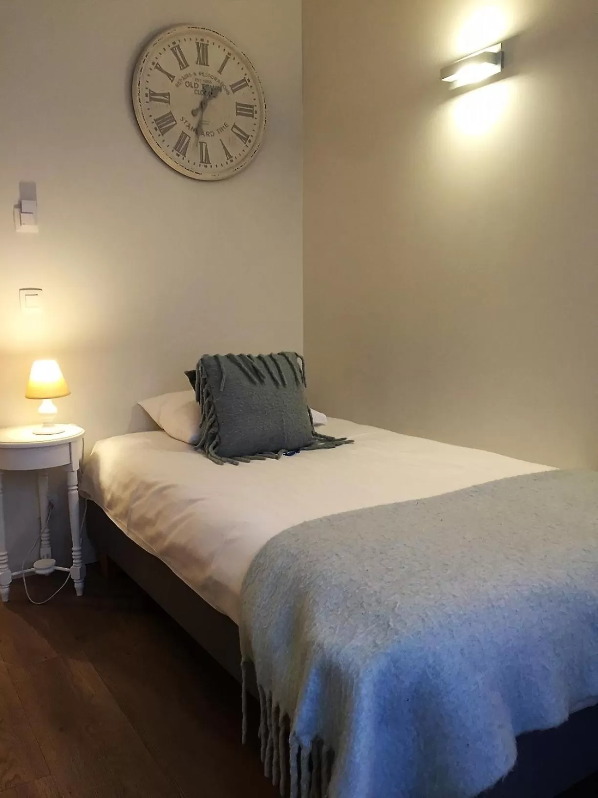 Bed in Hotel du Bassin