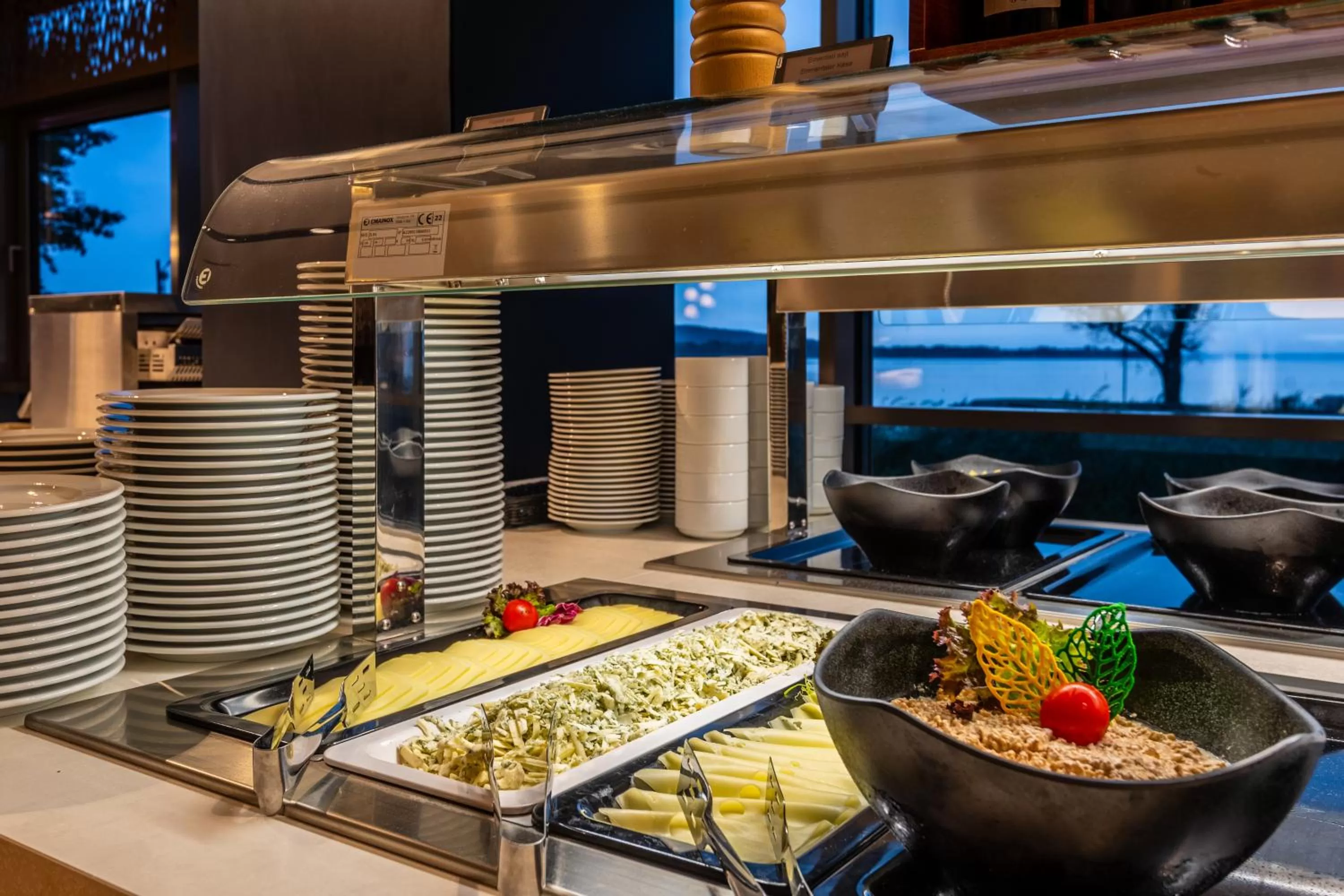 Kitchen or kitchenette in Hotel Helikon, Keszthely