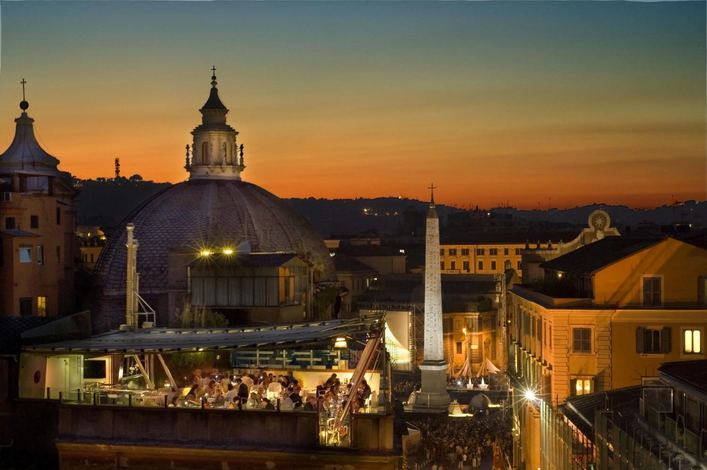Night, Nearby Landmark in Corso 12 Roma