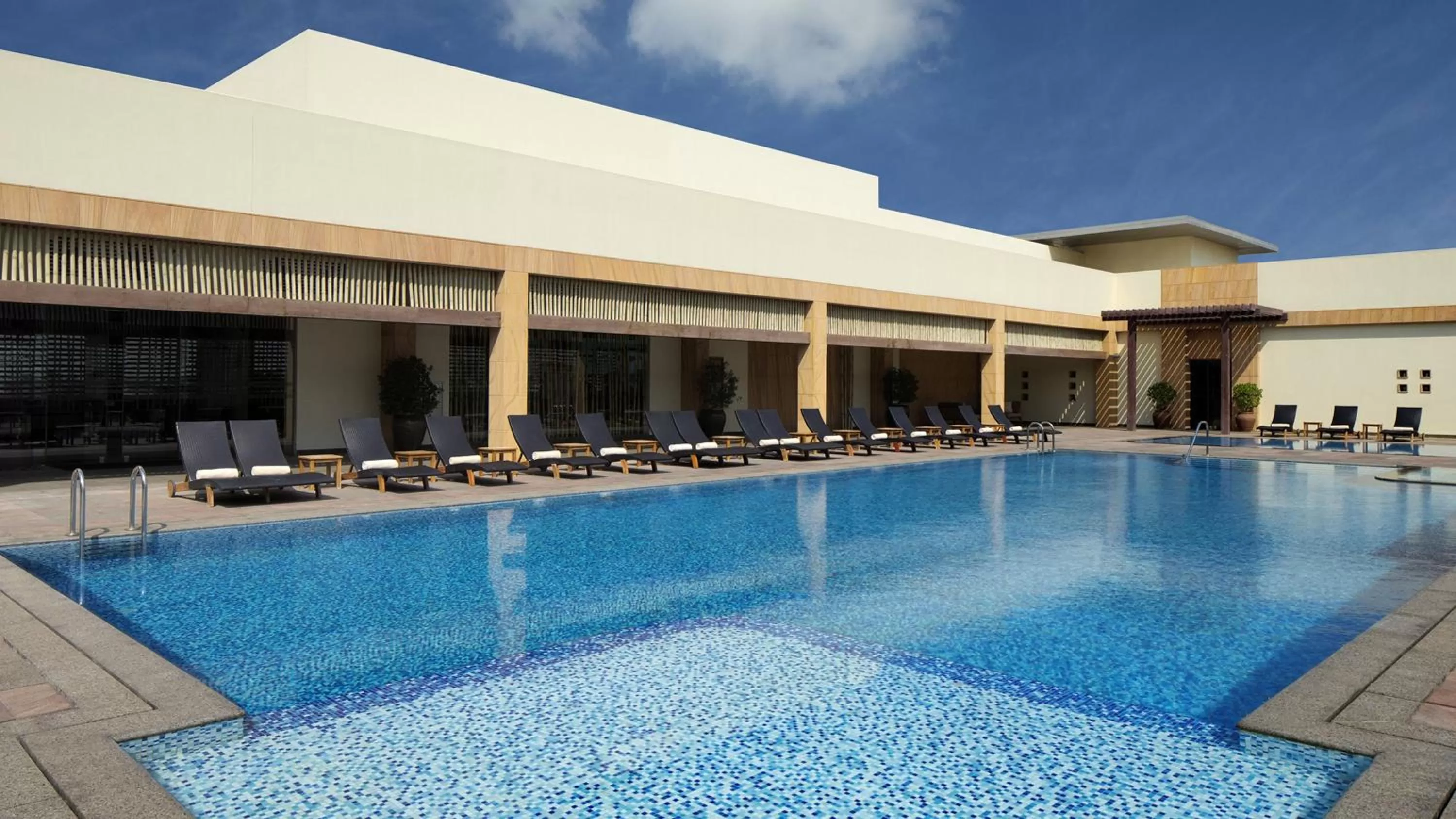 Swimming pool in InterContinental Bahrain by IHG