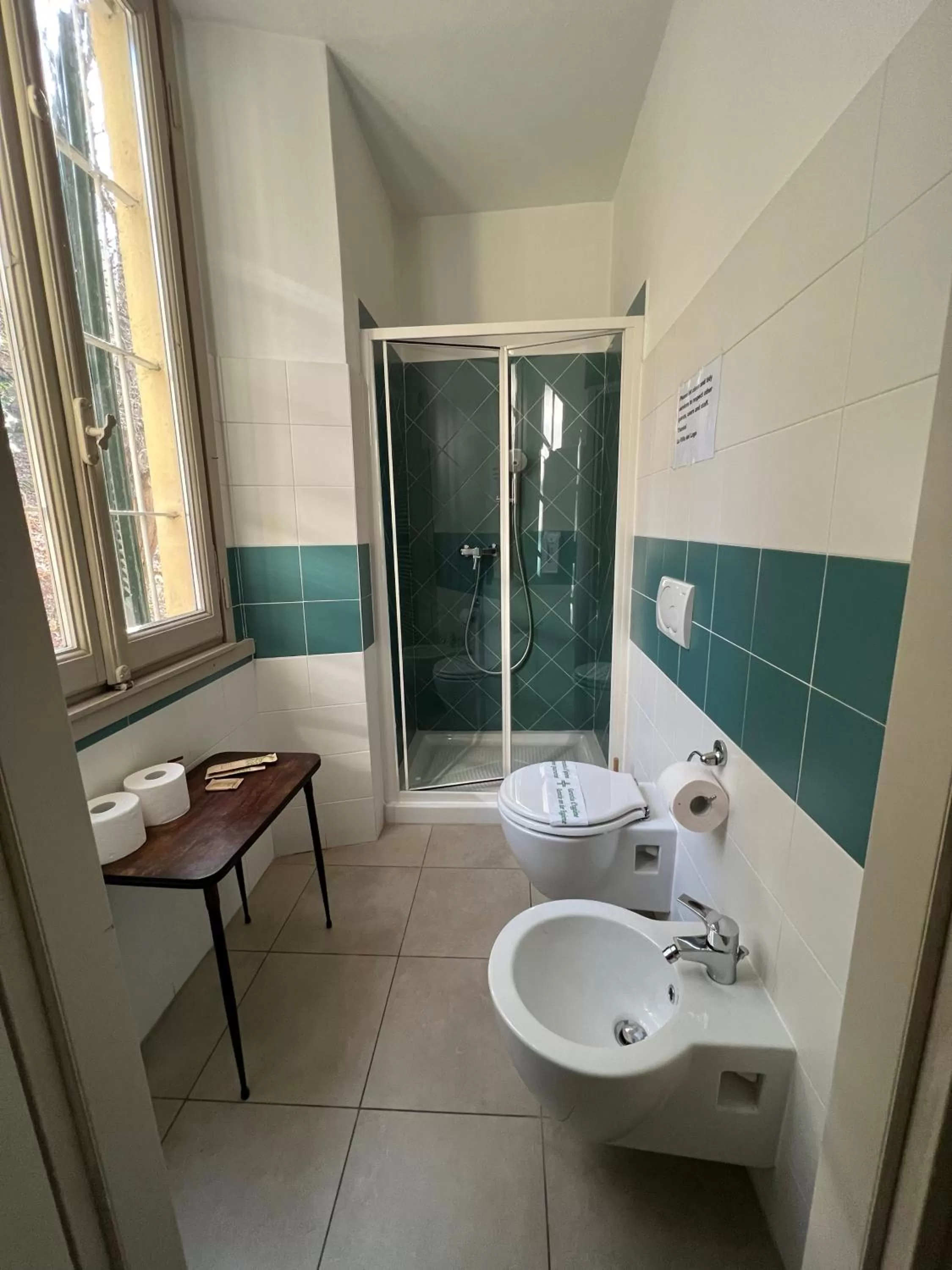 Bathroom in La Villa del Lago