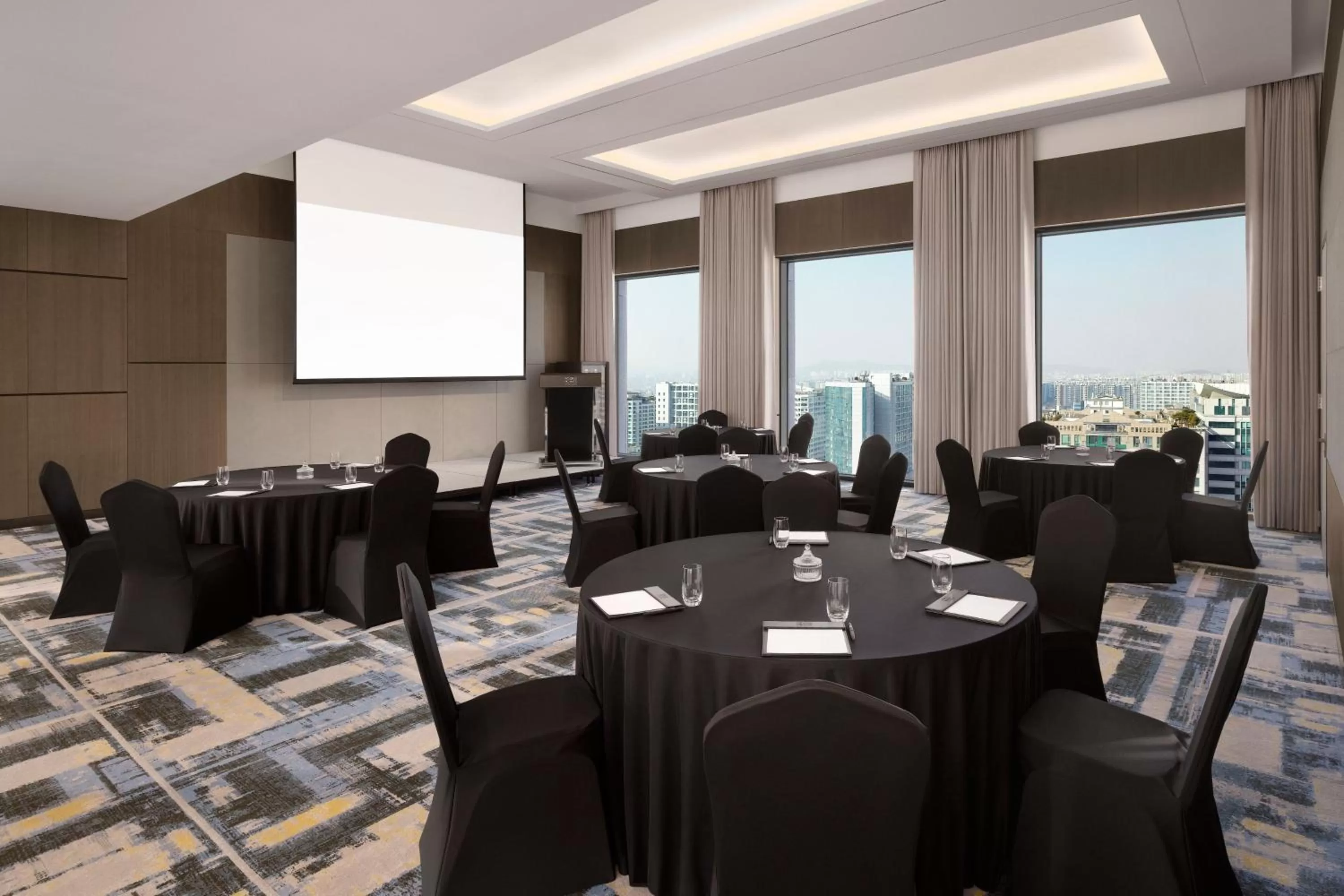 Meeting/conference room in Four Points by Sheraton Suwon