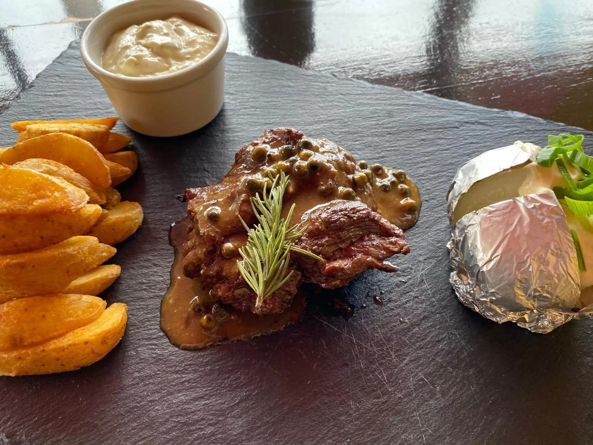 Restaurant/places to eat in Hotel Puerto San Luis