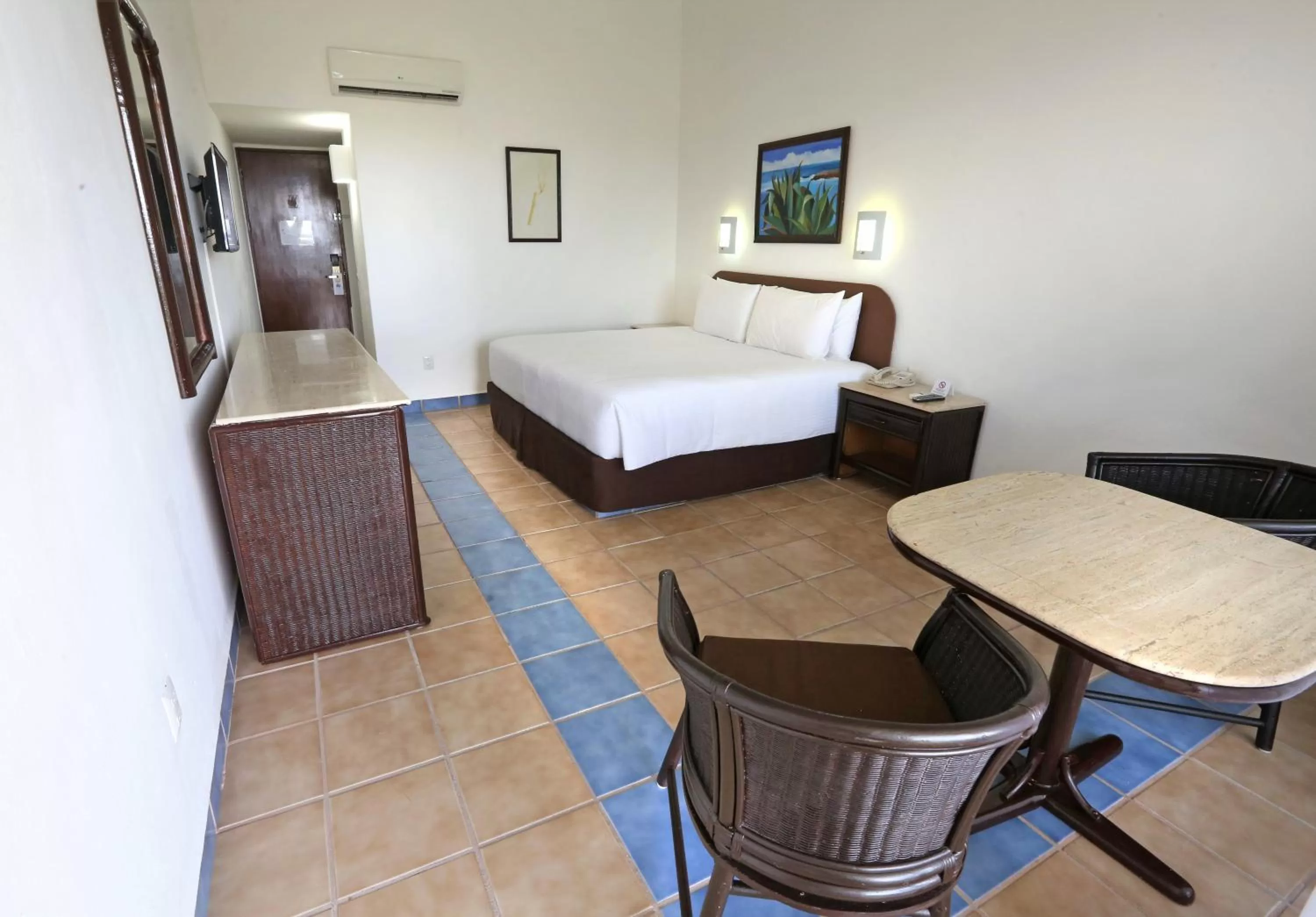 Bedroom, Bed in Cozumel Hotel & Resort Trademark Collection by Wyndham