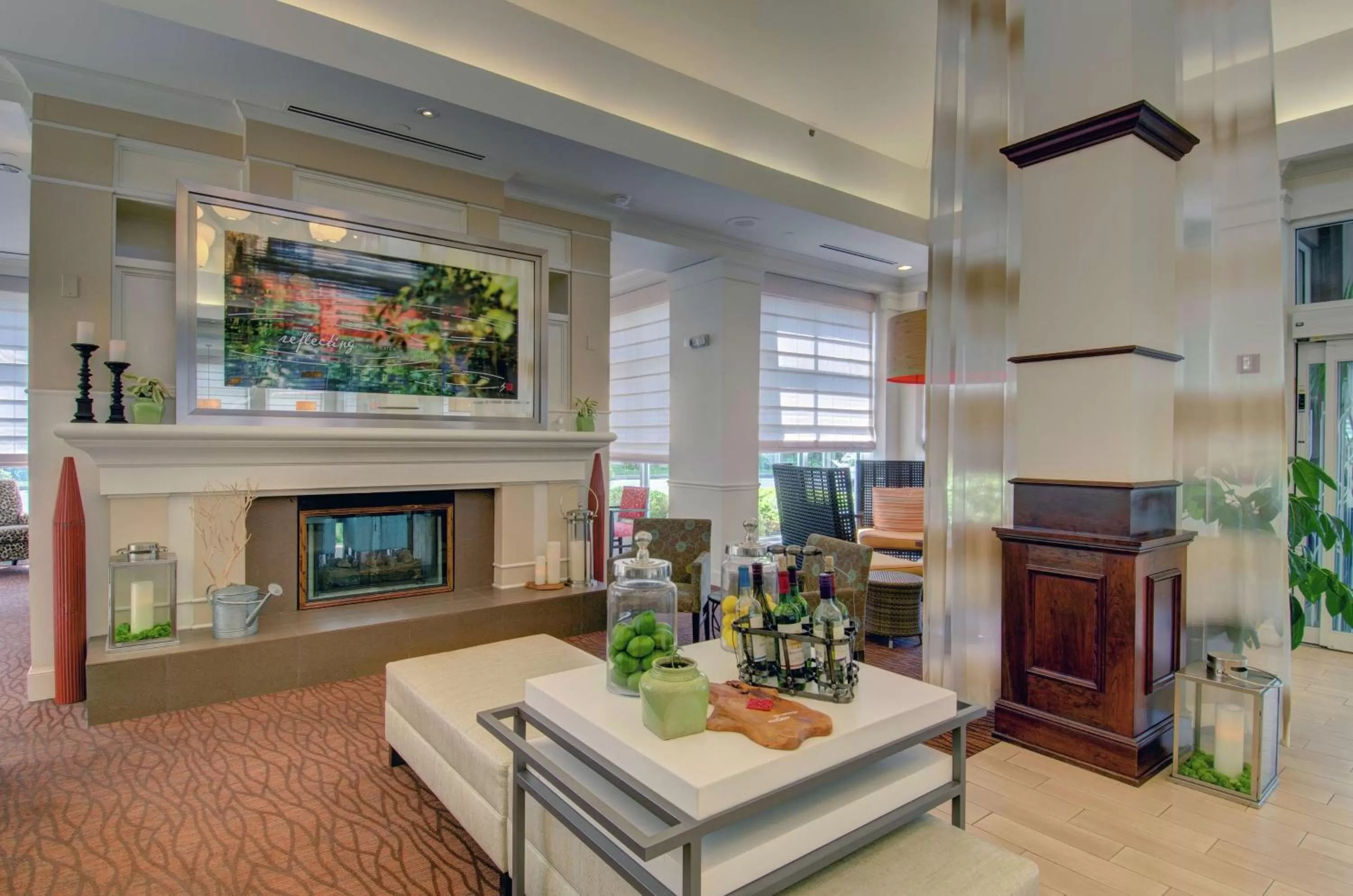 Lobby or reception in Hilton Garden Inn Norwalk