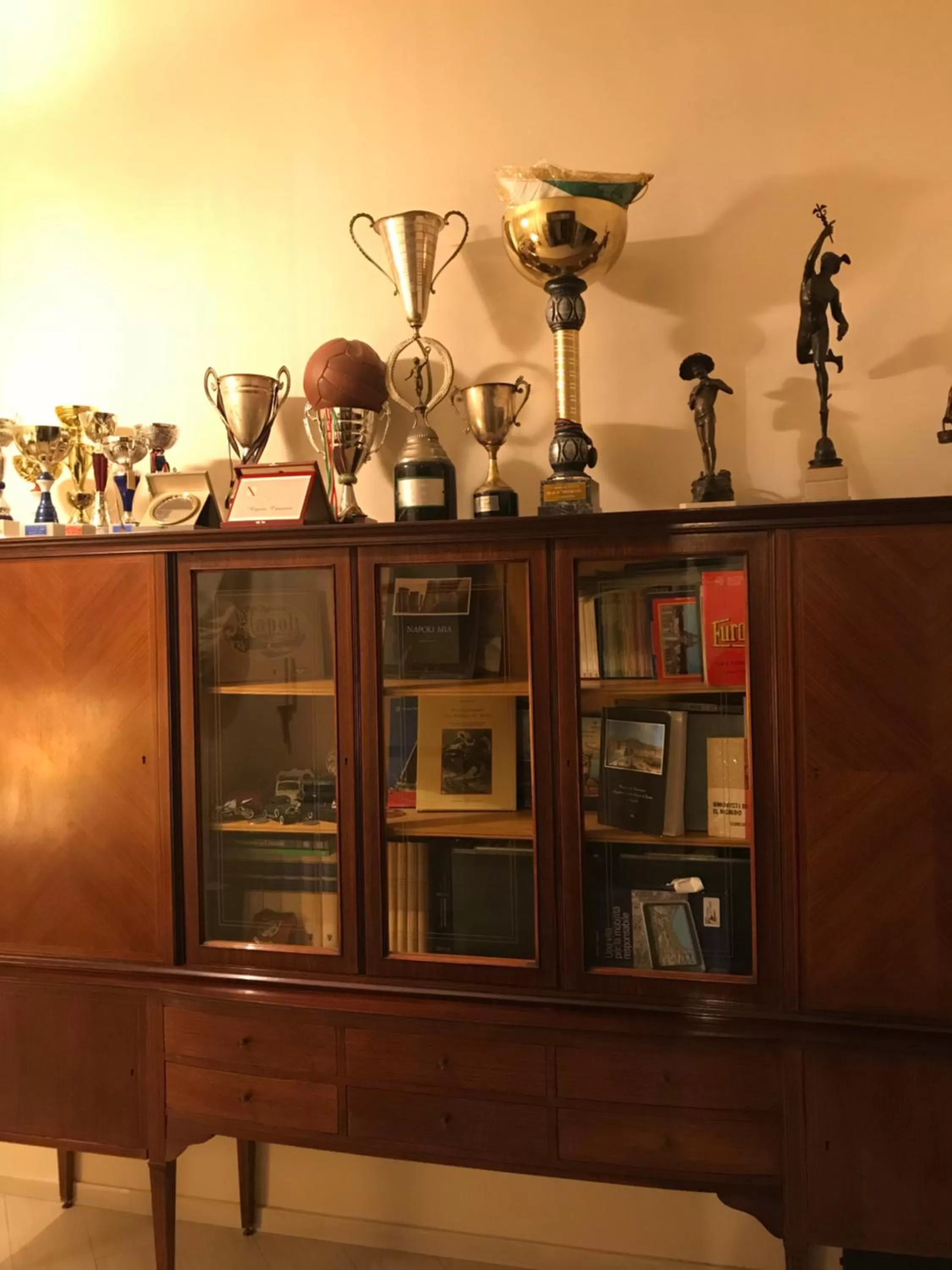 Decorative detail in Domus Borbonica