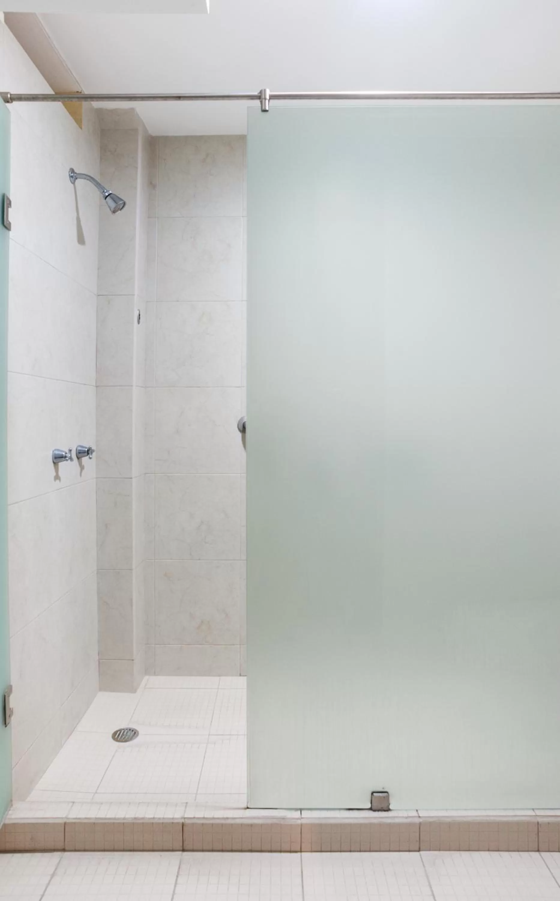 Bathroom in Veracruz Suites Hotel