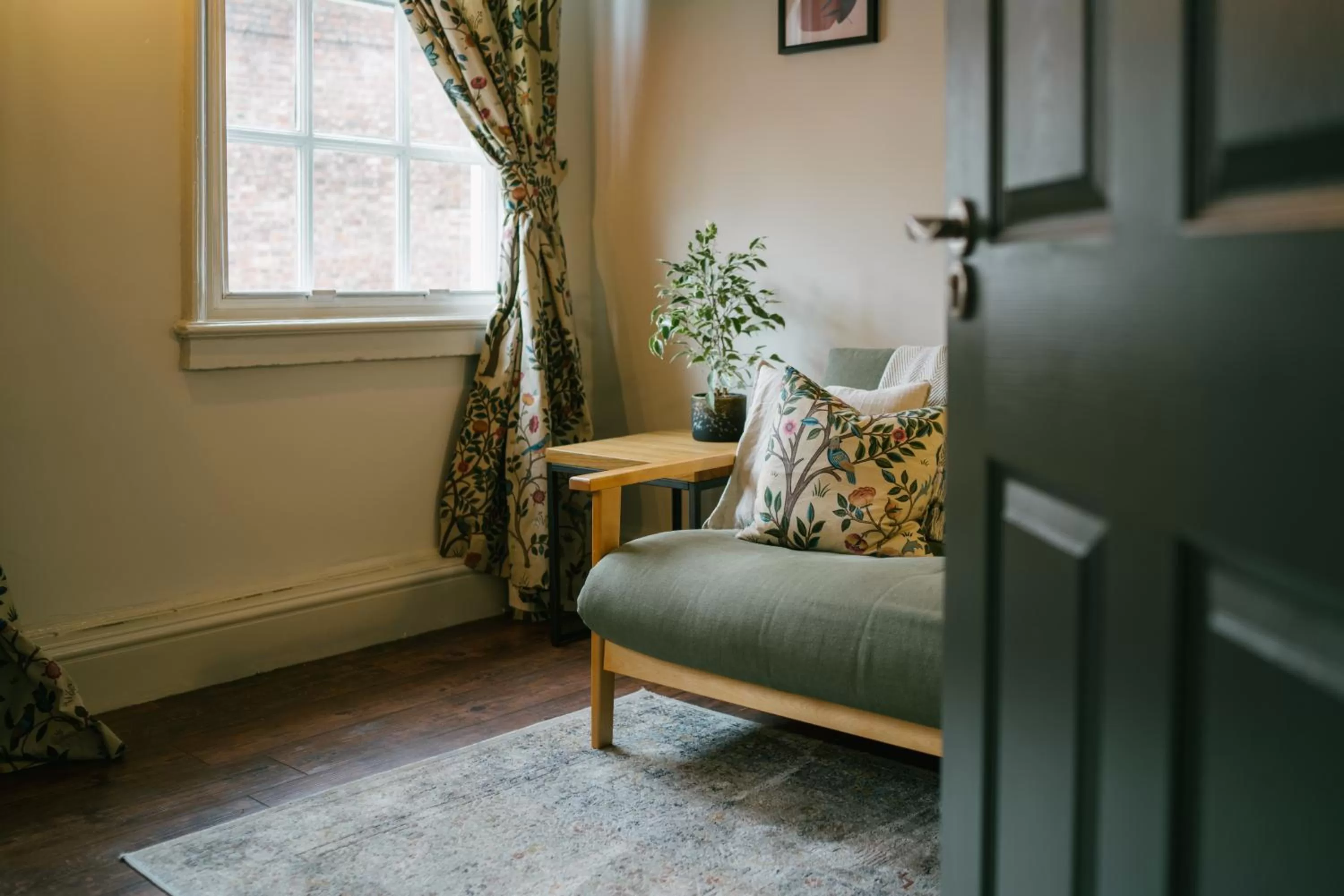 Living room in The Fort York