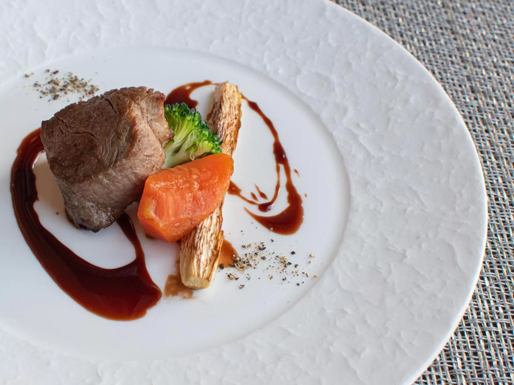 Food in Premier Hotel Mojiko